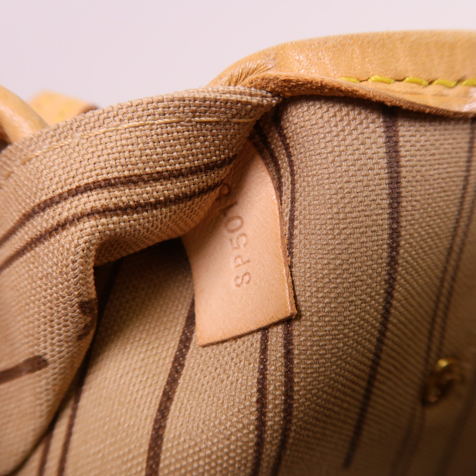 LOUIS VUITTON Monogram Neverfull MM金扣手挽袋