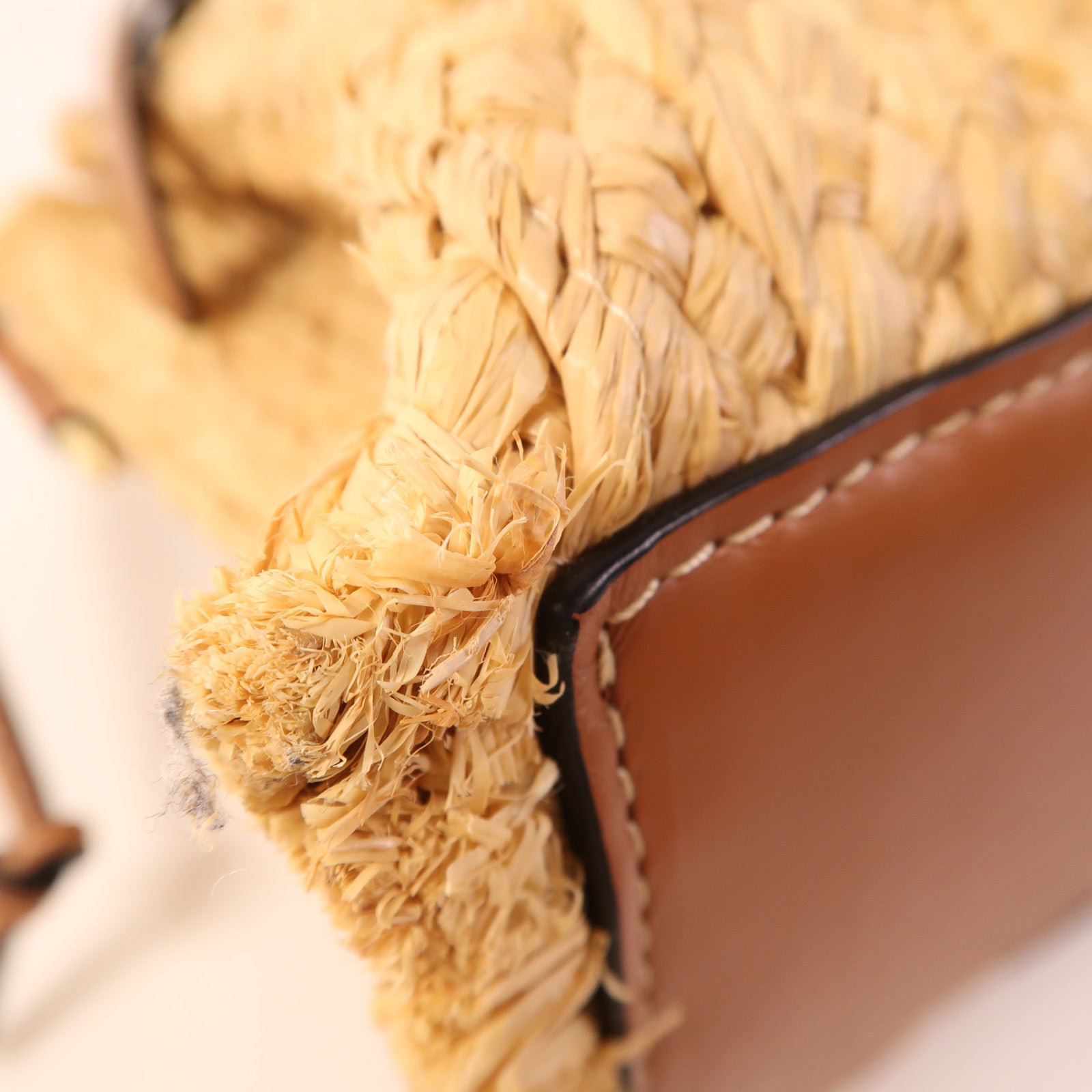 LOEWE 牛皮皮革/Raffia Small Gate Top Handle Bag金扣手挽肩背兩用袋