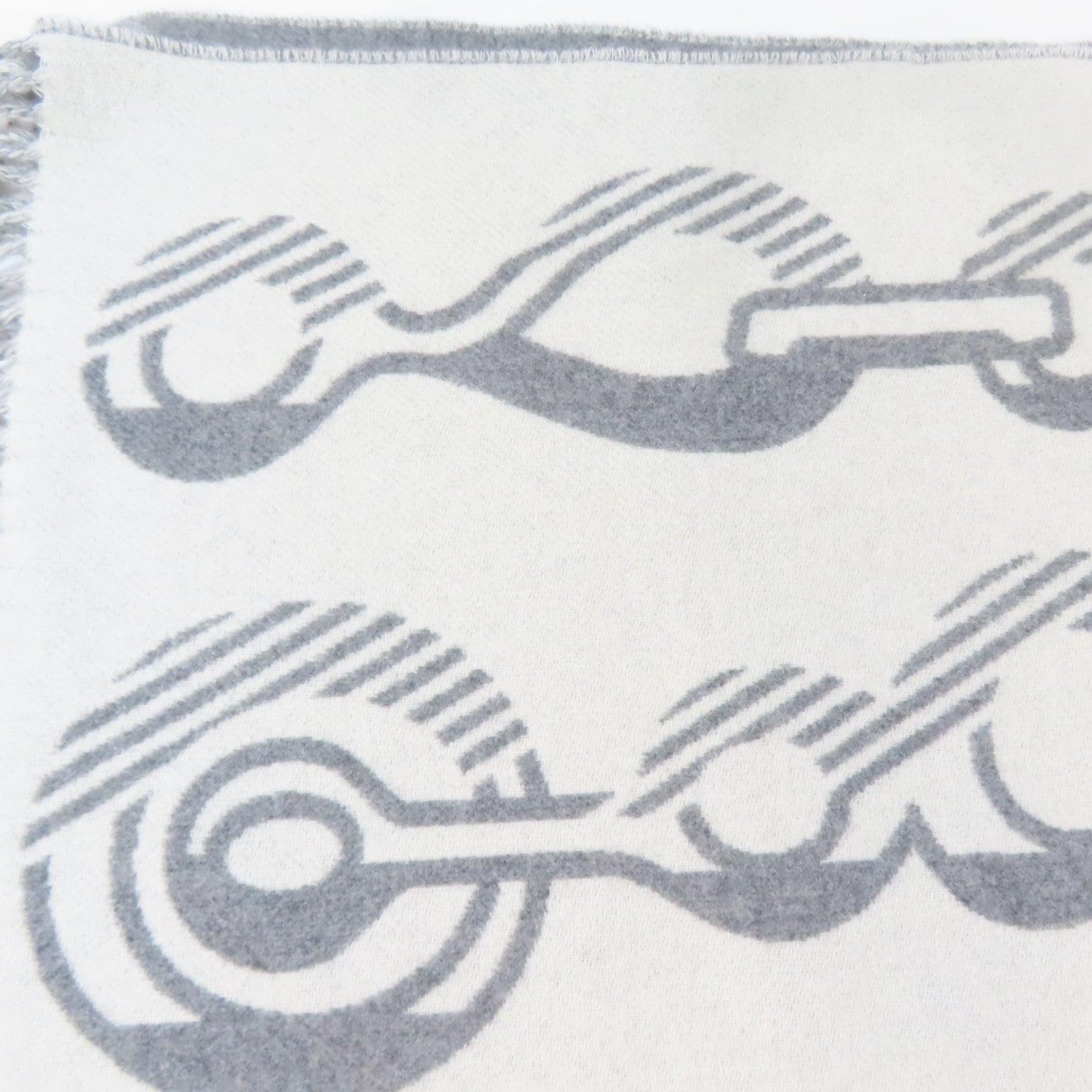 HERMES 羊絨Scarf圍巾白色/灰色