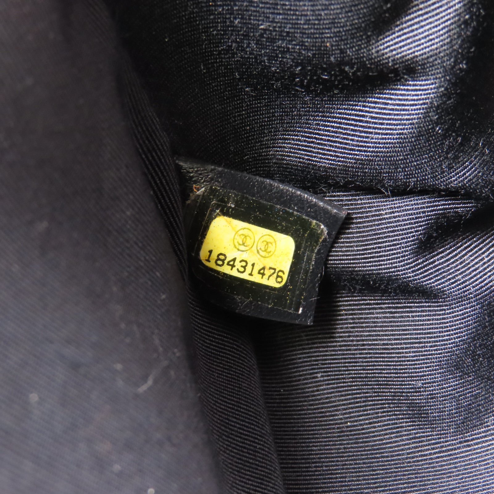 CHANEL 【激減優惠】牛皮皮革Boy 25銀扣鏈帶肩背袋