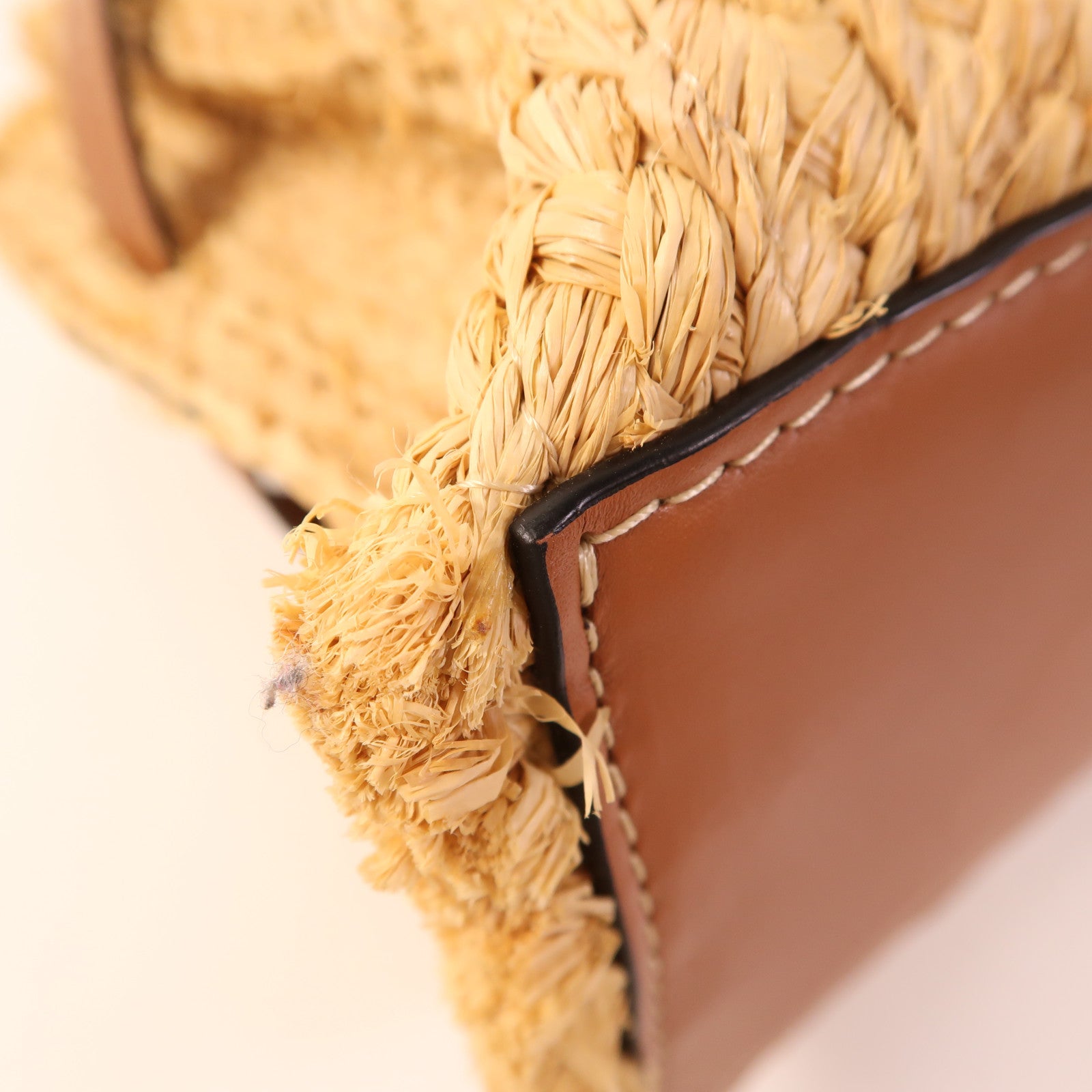 LOEWE 牛皮皮革/Raffia Small Gate Top Handle Bag金扣手挽肩背兩用袋