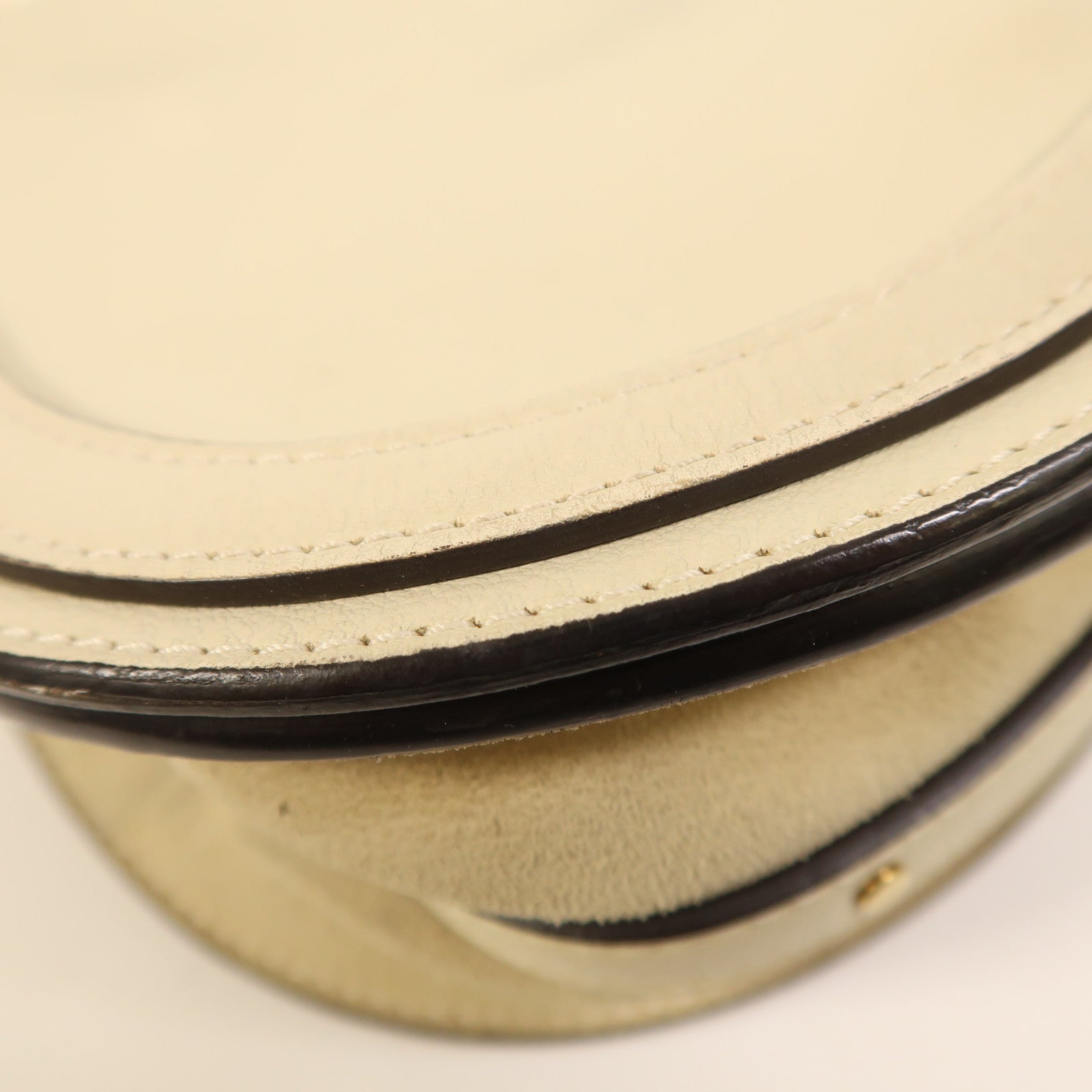 Chloe 牛皮皮革Nile金扣肩背袋