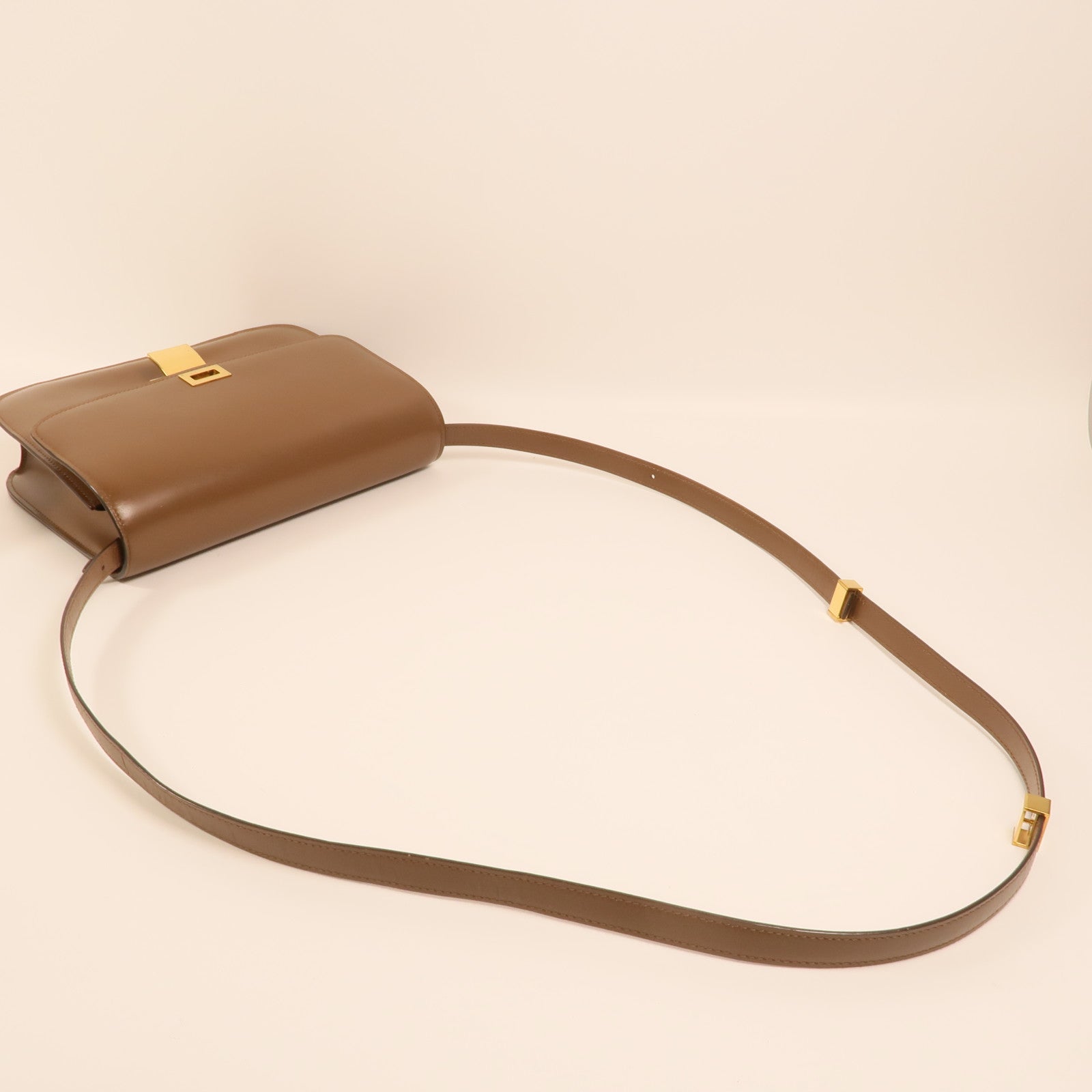 CELINE 牛皮皮革Classic Box Medium金扣肩背袋