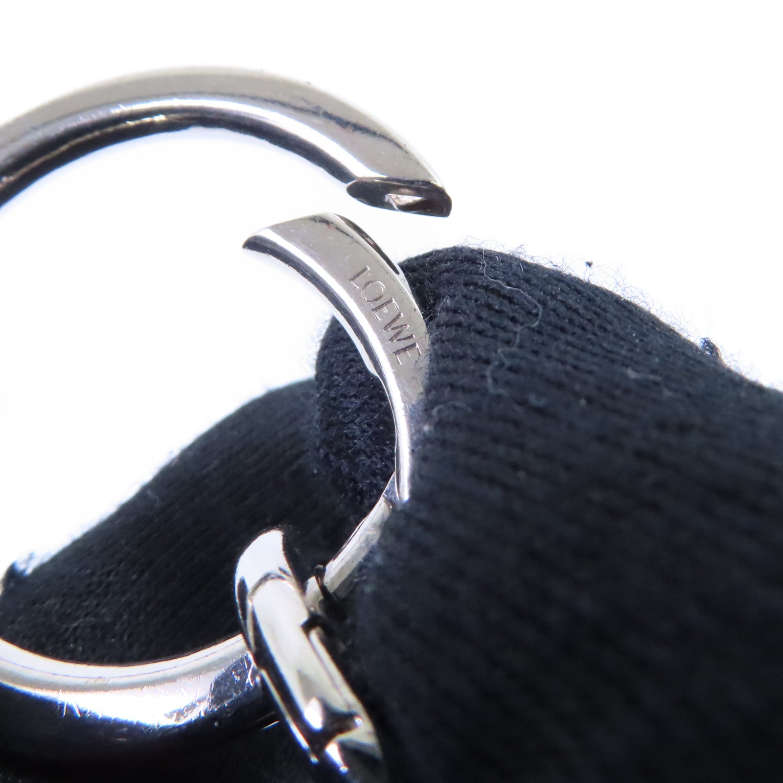 LOEWE 金屬Key Charm掛飾銀色