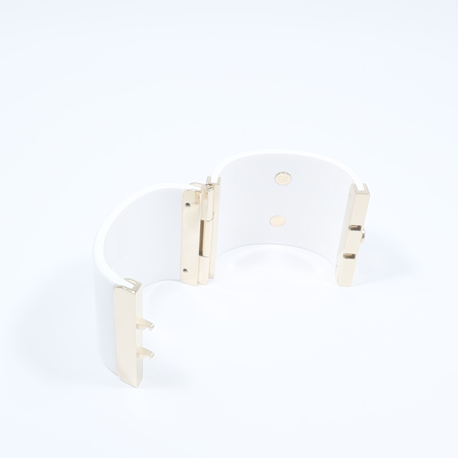 CHANEL 金屬Cuff Bangle手鐲