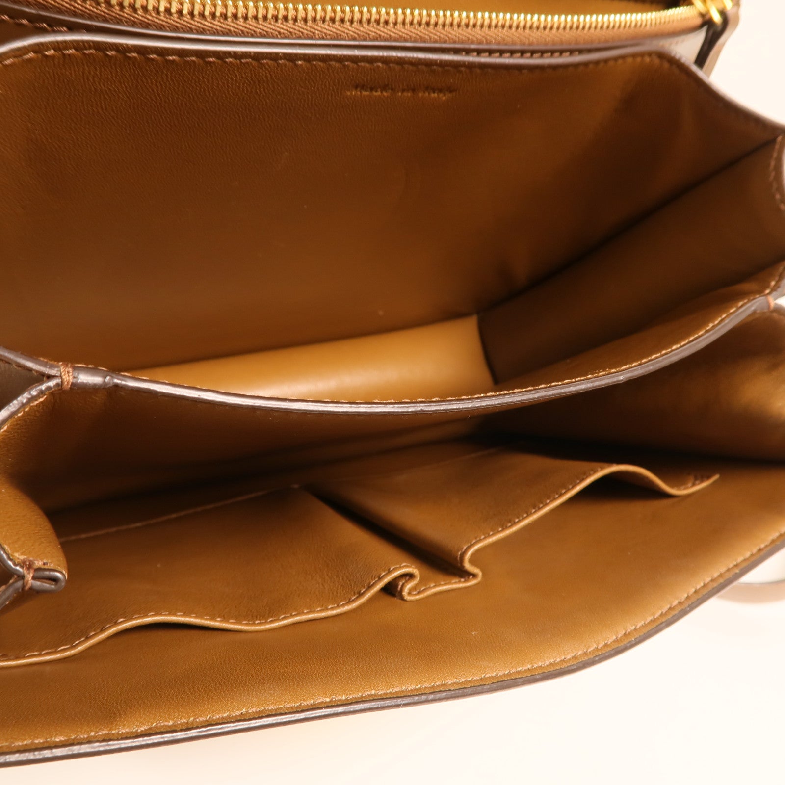 CELINE 牛皮皮革Classic Box Medium金扣肩背袋