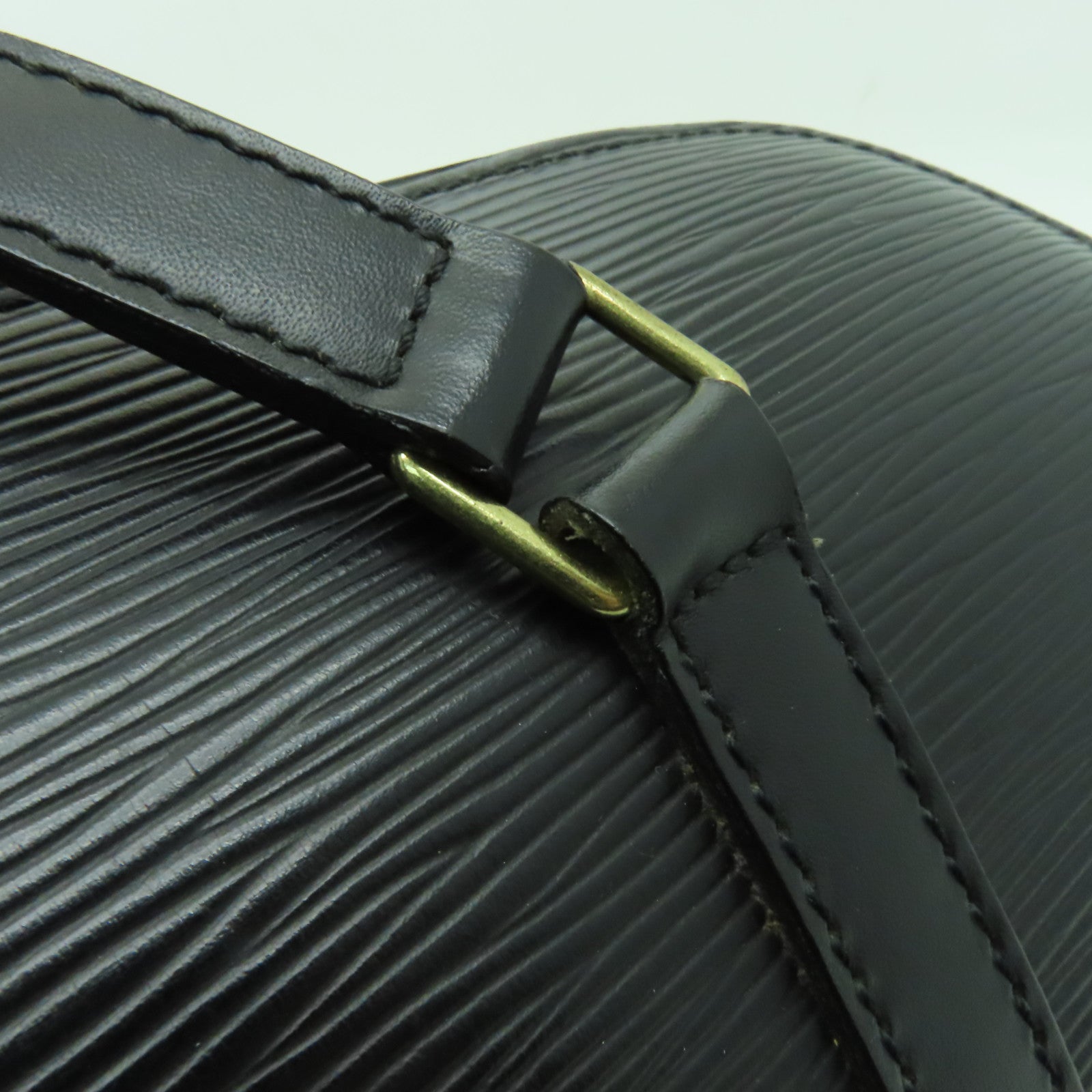 LOUIS VUITTON 【激減優惠】Epi Soufflot金扣手挽袋黒色