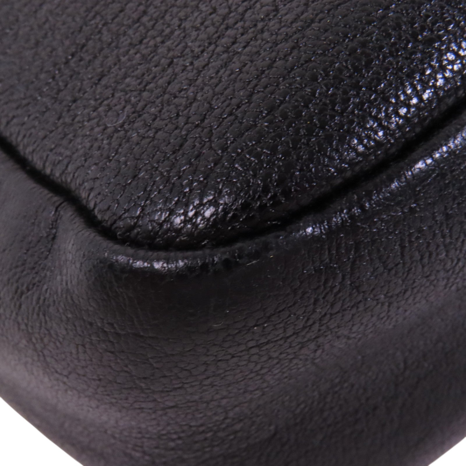 SAINT LAURENT 牛皮皮革Lou Camera Bag銀扣肩背袋