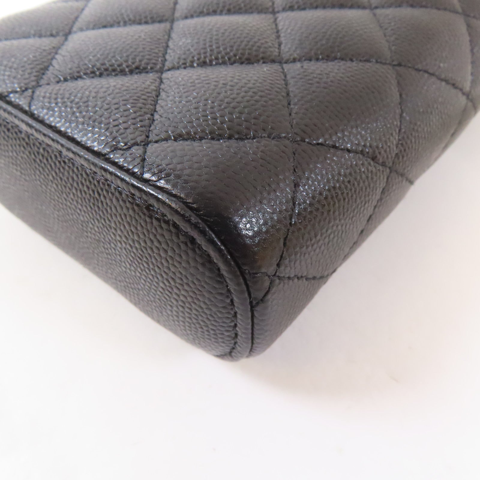 CHANEL 菱格牛皮皮革Vanity Phone Holder金扣鏈帶肩背袋黑色