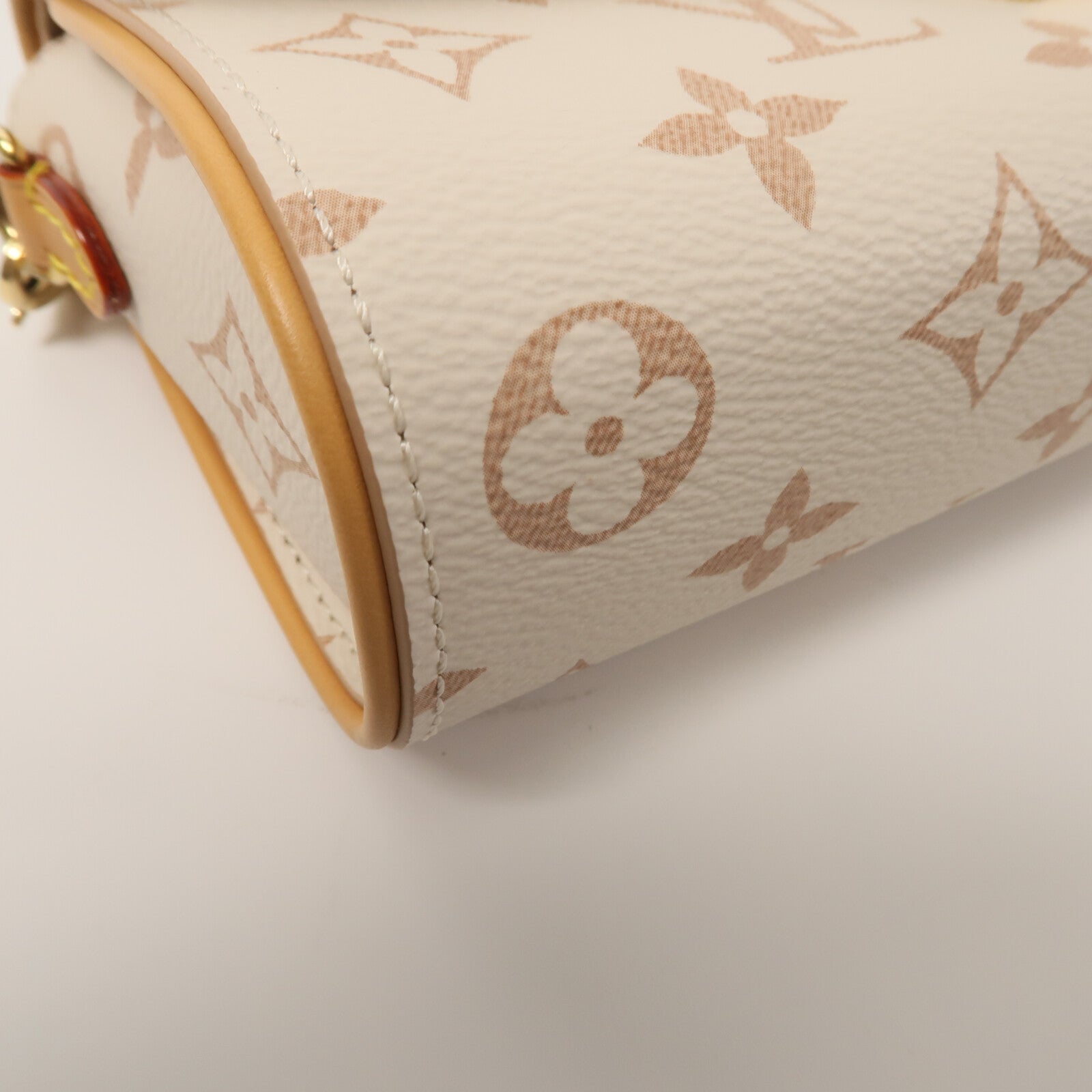 LOUIS VUITTON Monogram Dune Pochette Camille鏈帶肩背袋