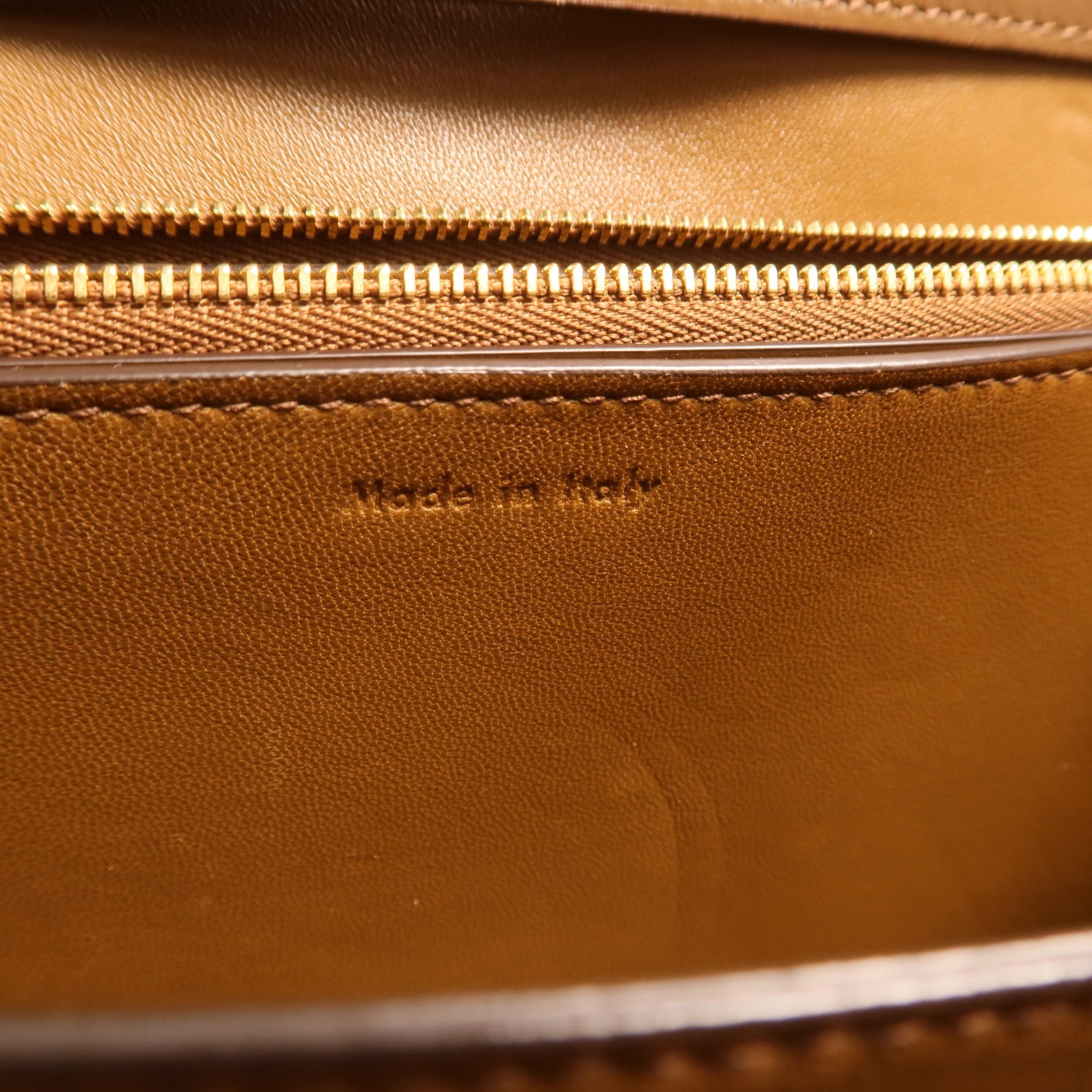 CELINE 牛皮皮革Classic Box Medium金扣肩背袋