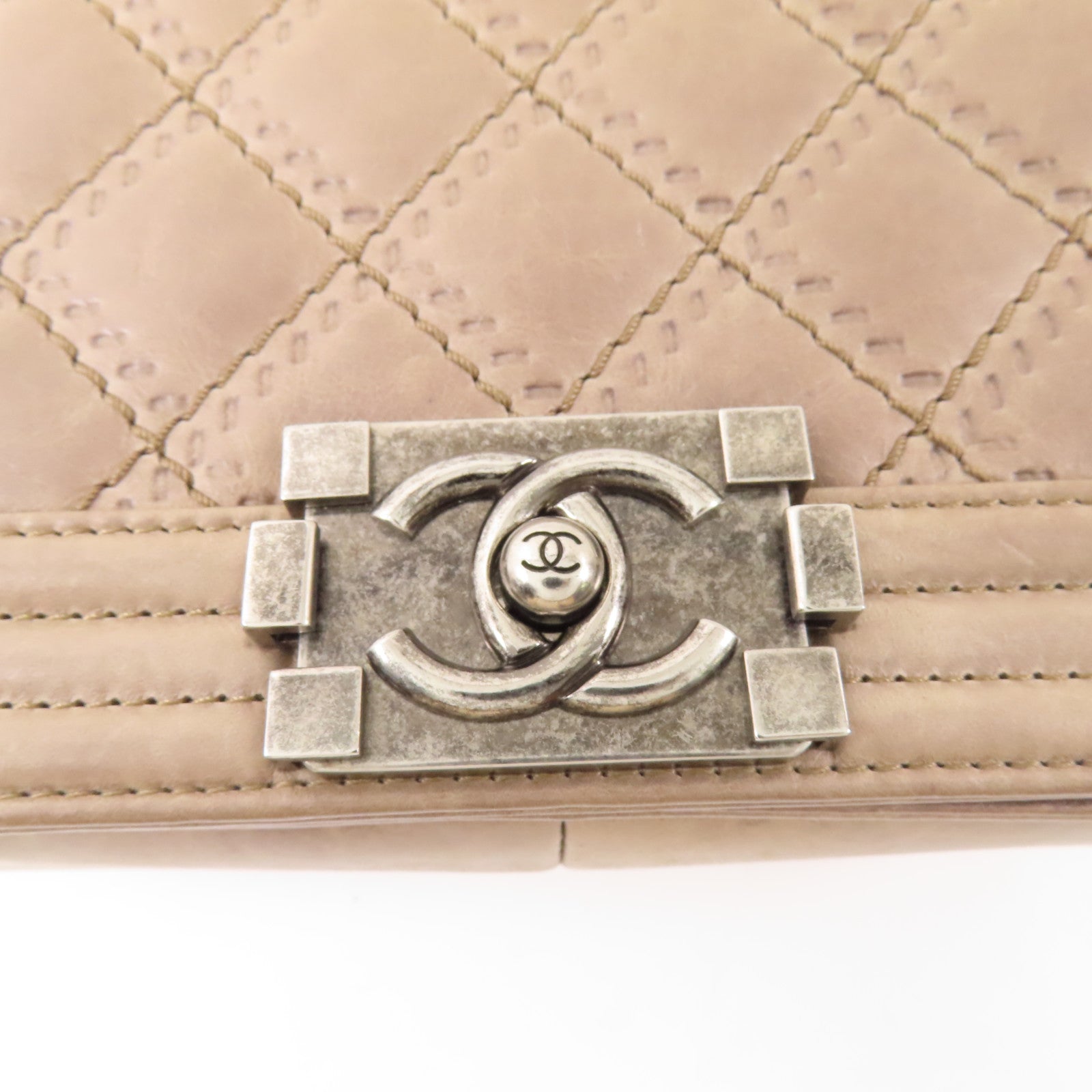 CHANEL 牛皮皮革Boy 25銀扣鏈帶肩背袋