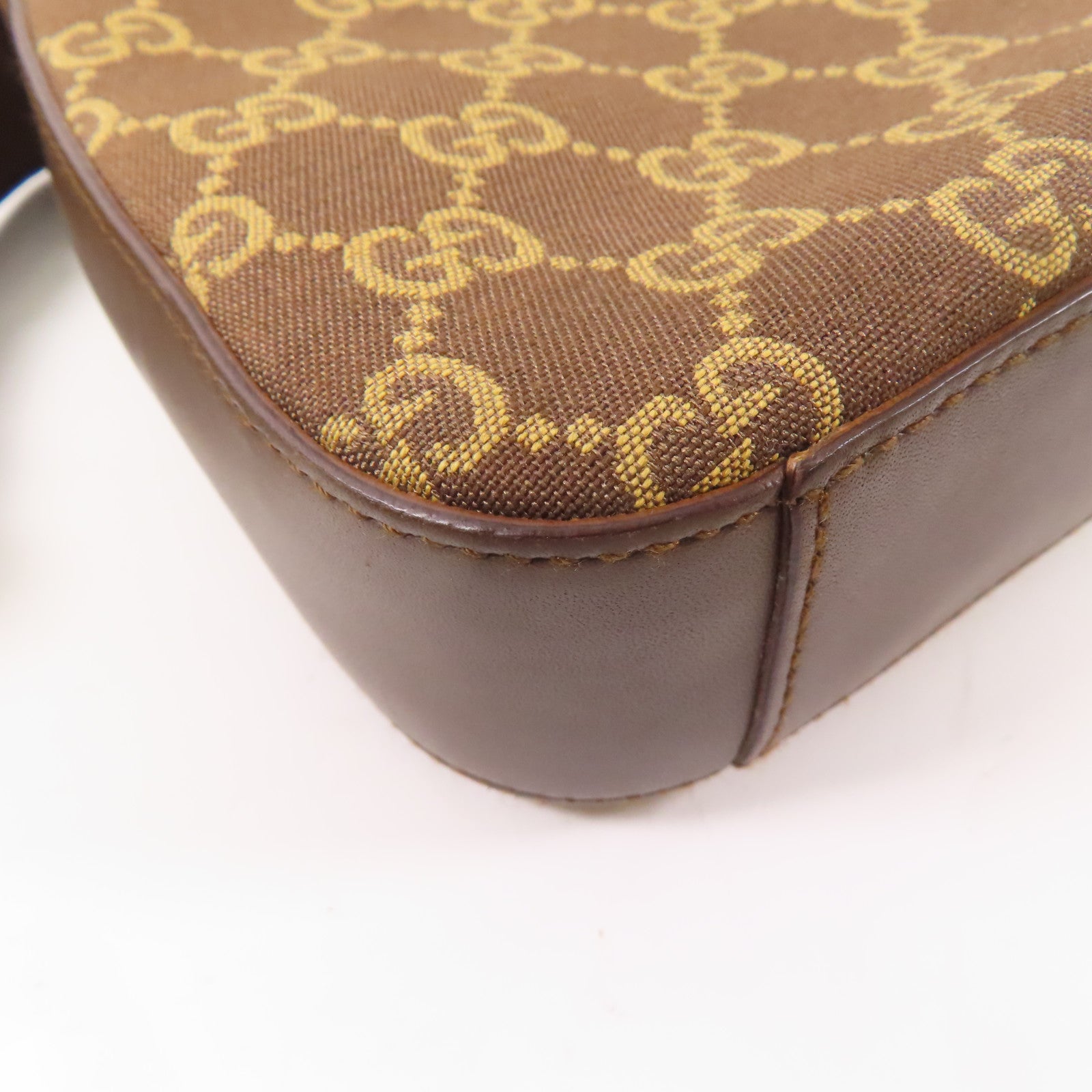 GUCCI 帆布/皮革Shoulder Bag金扣肩背袋
