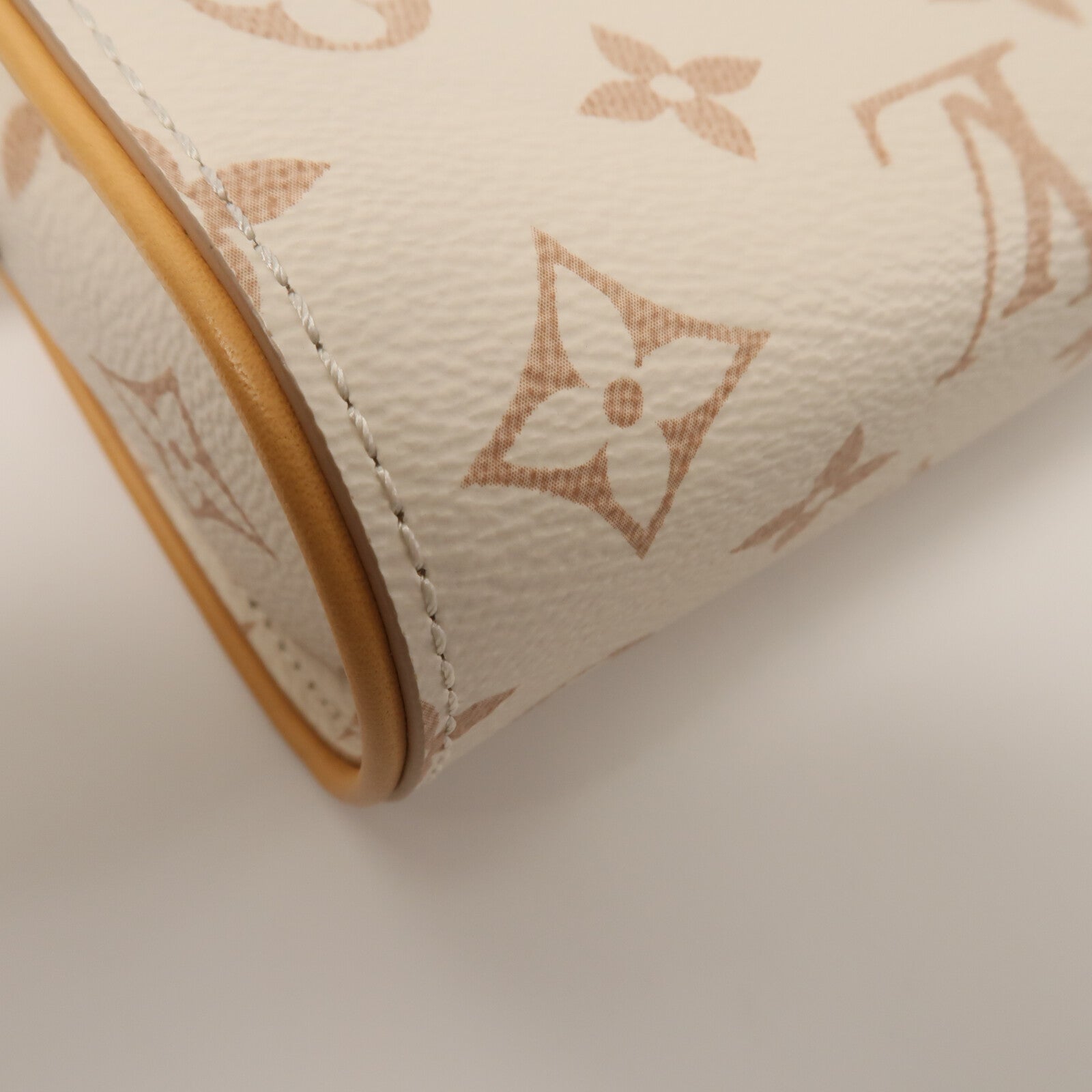 LOUIS VUITTON Monogram Dune Pochette Camille鏈帶肩背袋