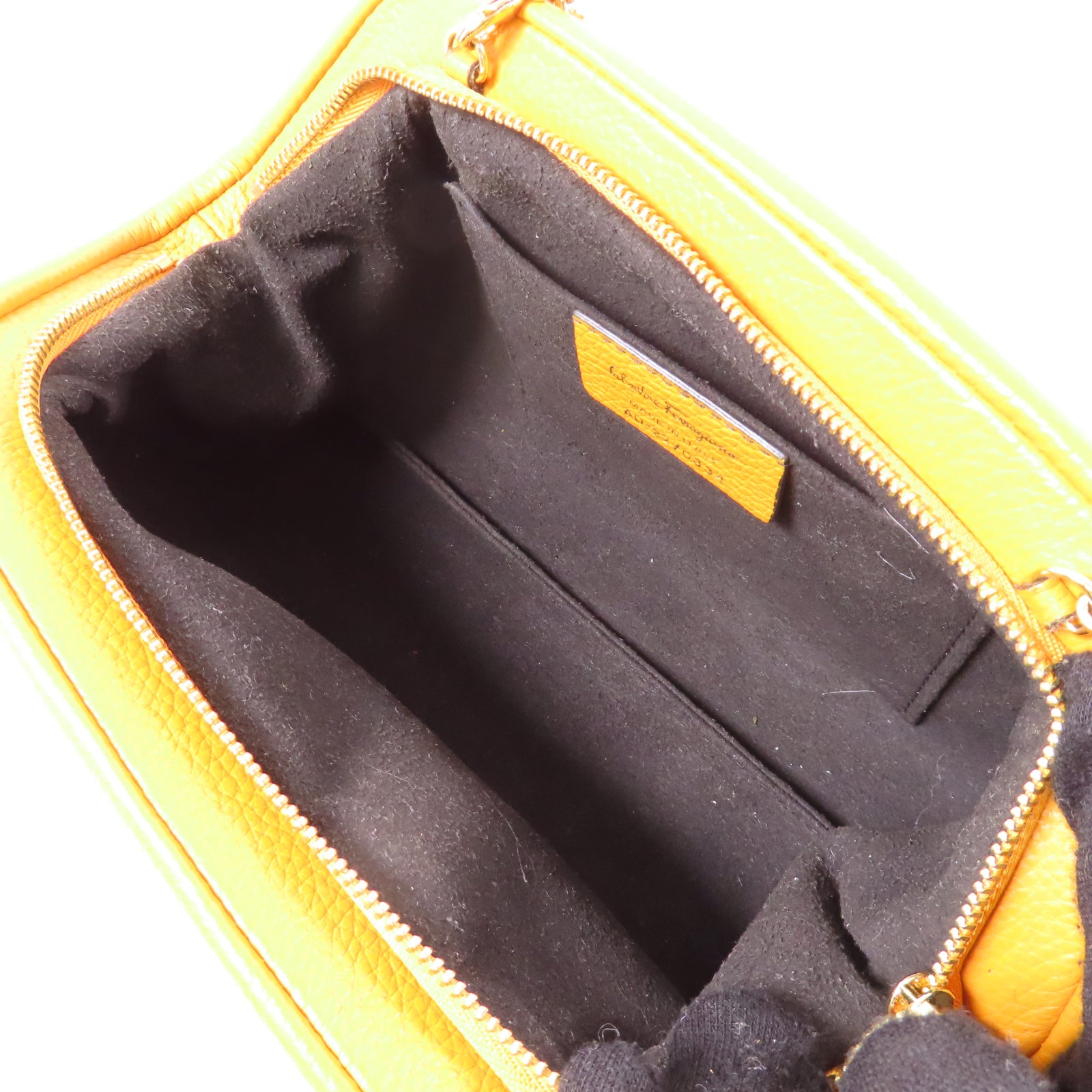 Salvatore Ferragamo 牛皮皮革Shoulder Bag金扣鏈帶肩背袋橙色
