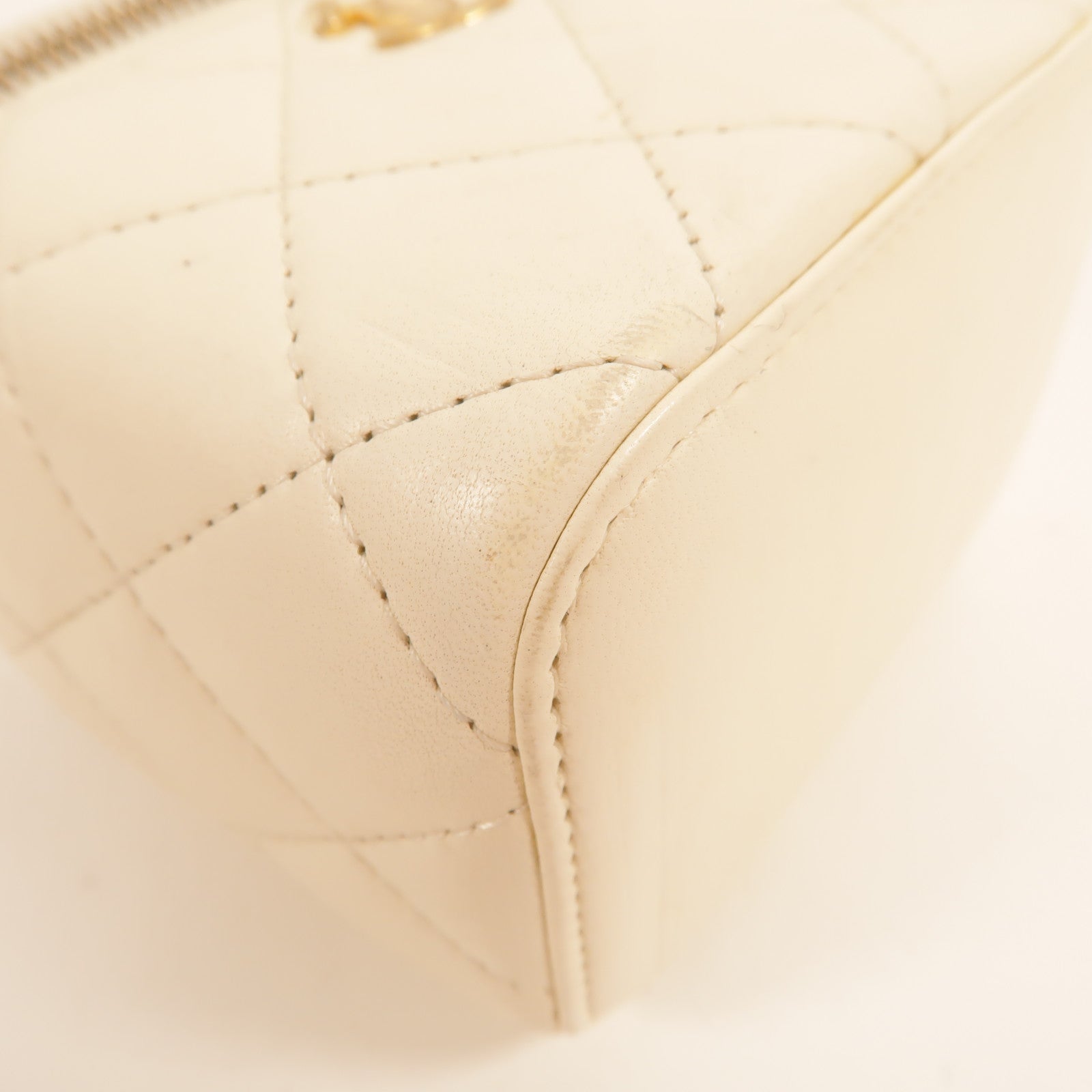 CHANEL 羊皮皮革Mini Vanity Case With Gold Ball鏈帶肩背袋