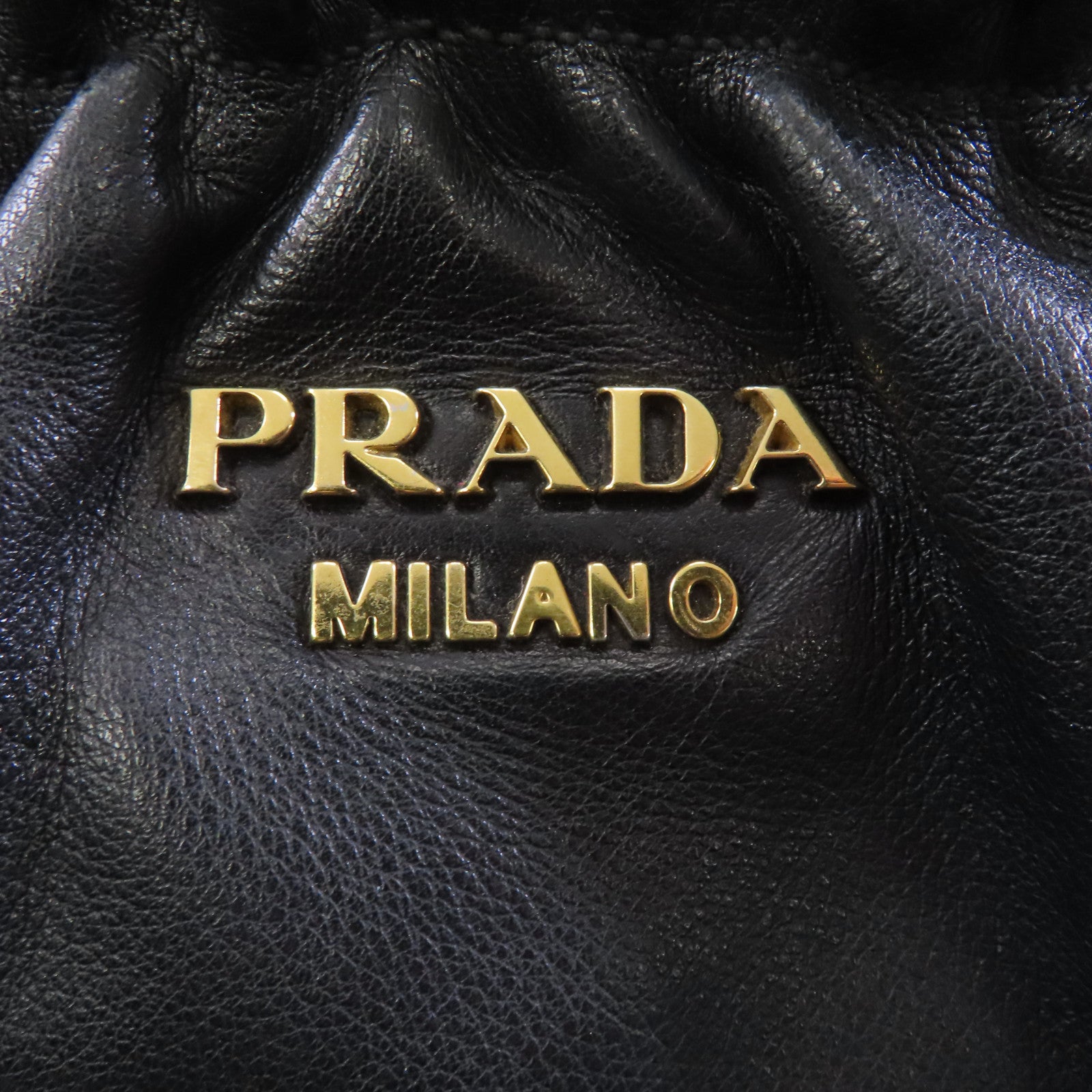 PRADA 皮革Shoulder Bag金扣肩背袋黑色