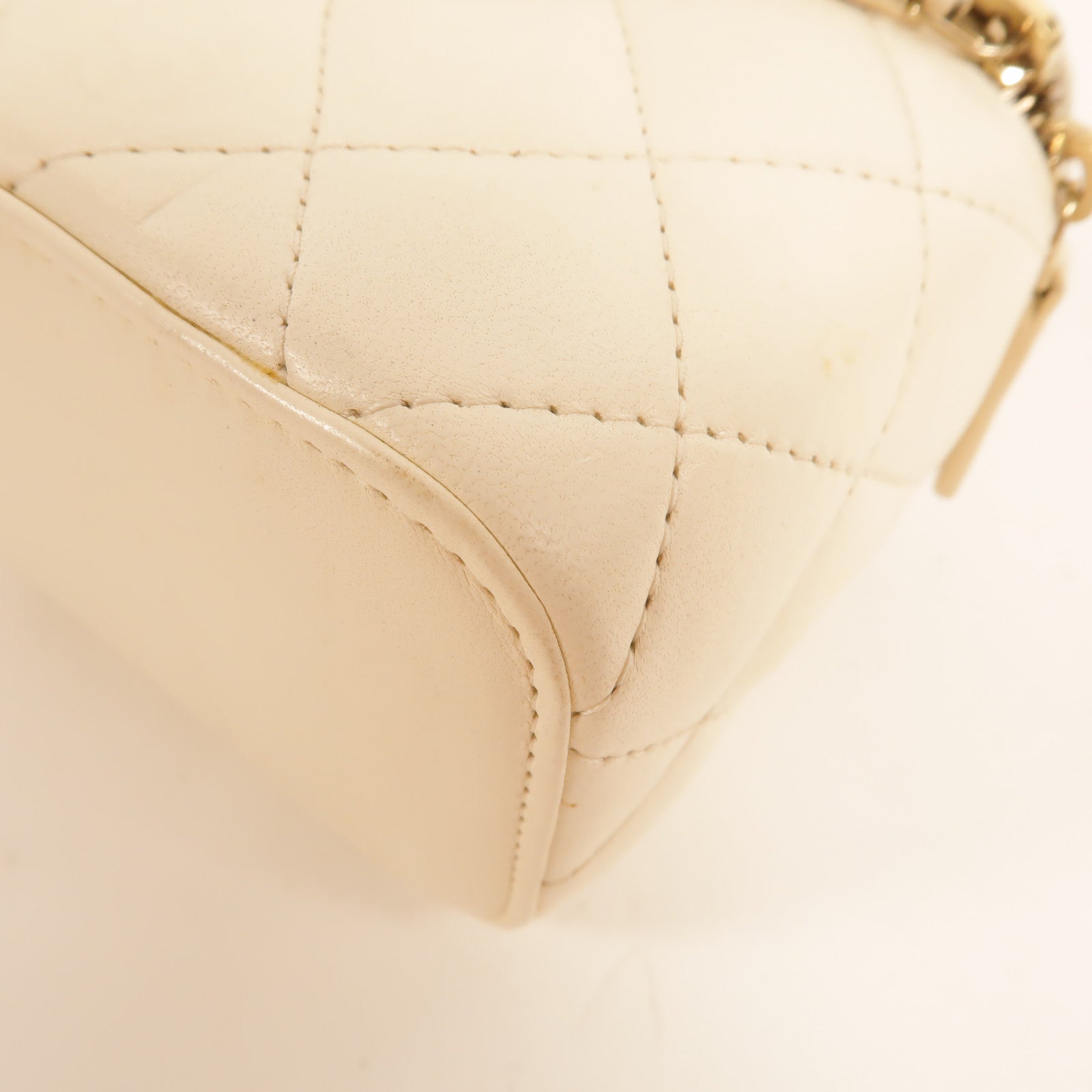 CHANEL 羊皮皮革Mini Vanity Case With Gold Ball鏈帶肩背袋
