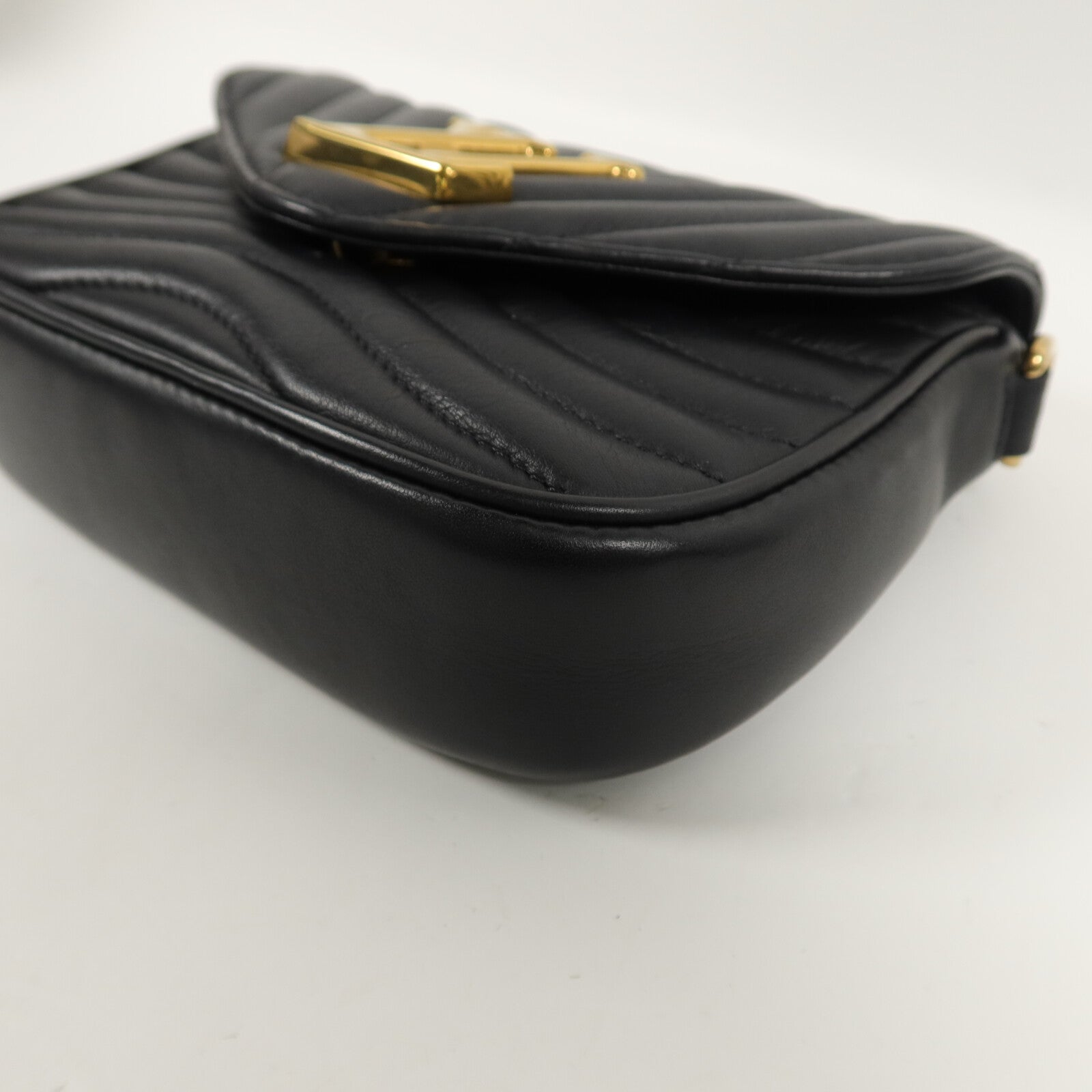 LOUIS VUITTON 牛皮皮革New Wave手挽肩背兩用袋