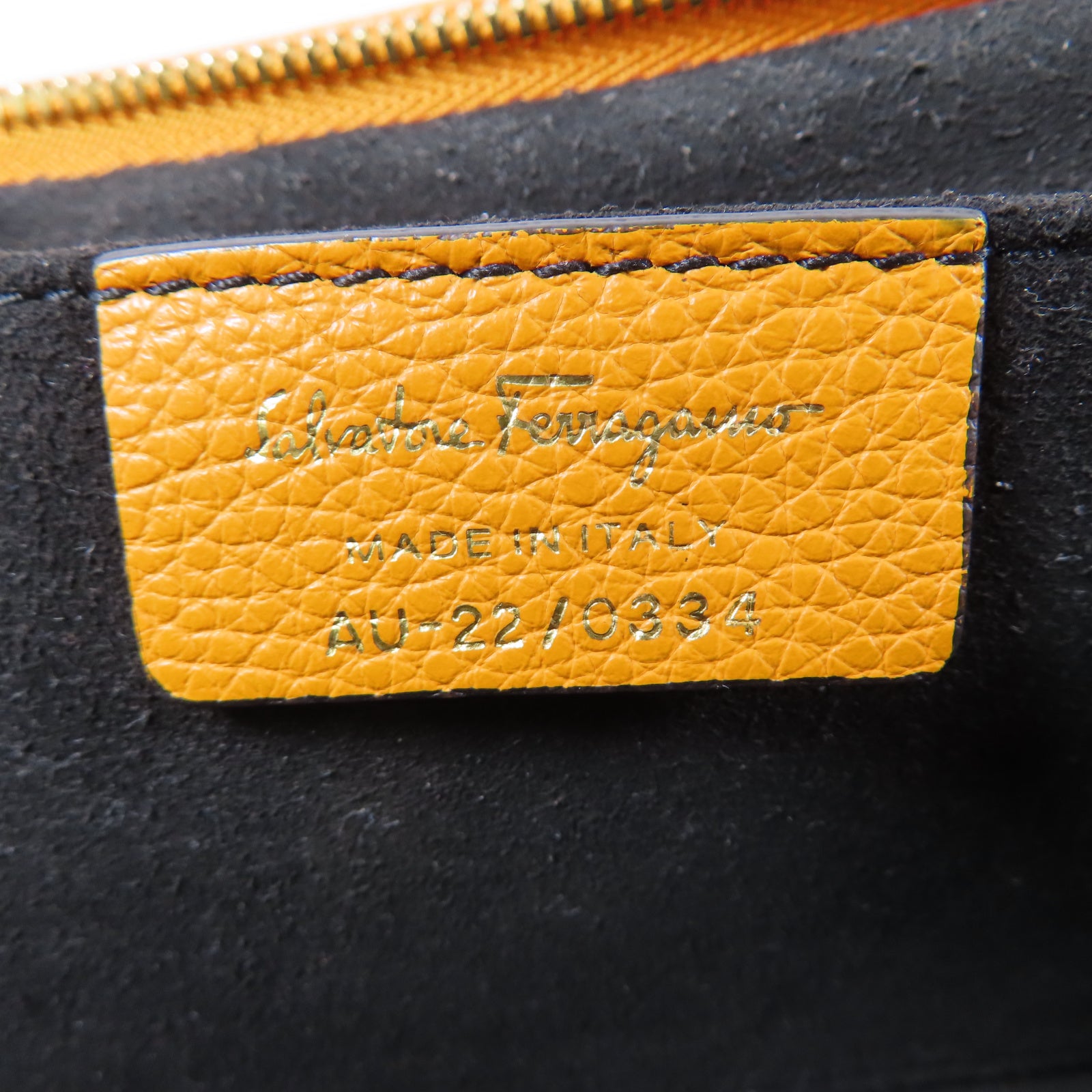 Salvatore Ferragamo 牛皮皮革Shoulder Bag金扣鏈帶肩背袋橙色