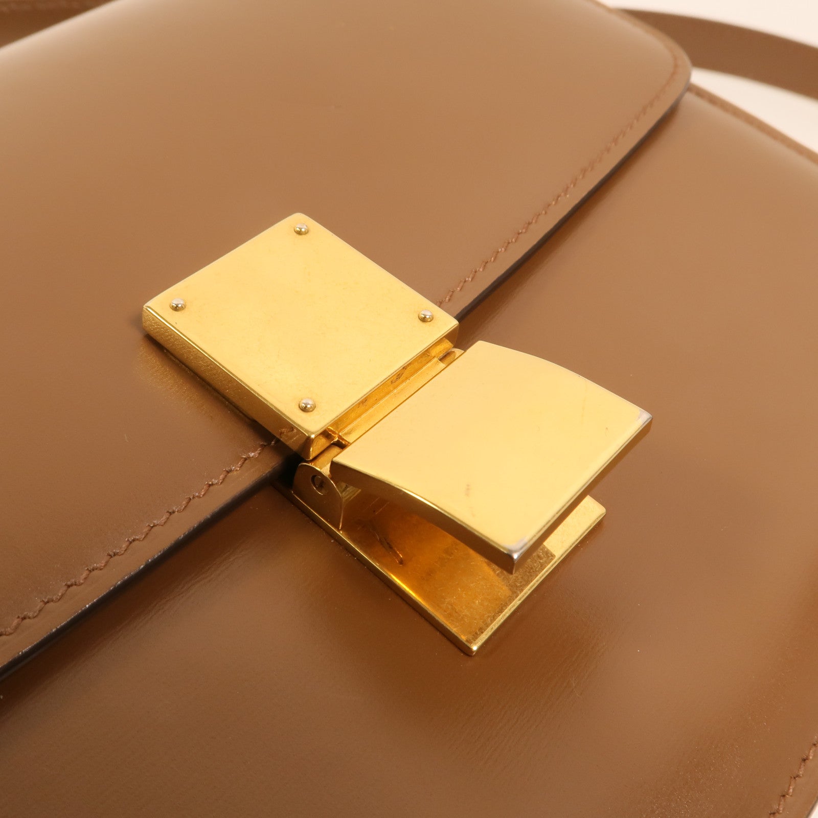 CELINE 牛皮皮革Classic Box Medium金扣肩背袋