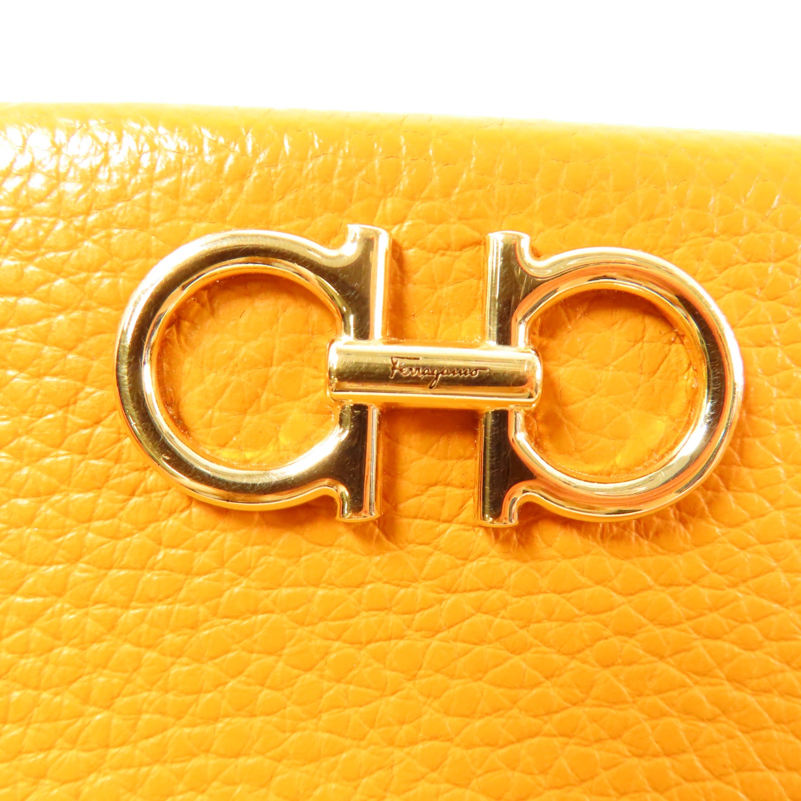 Salvatore Ferragamo 牛皮皮革Shoulder Bag金扣鏈帶肩背袋橙色