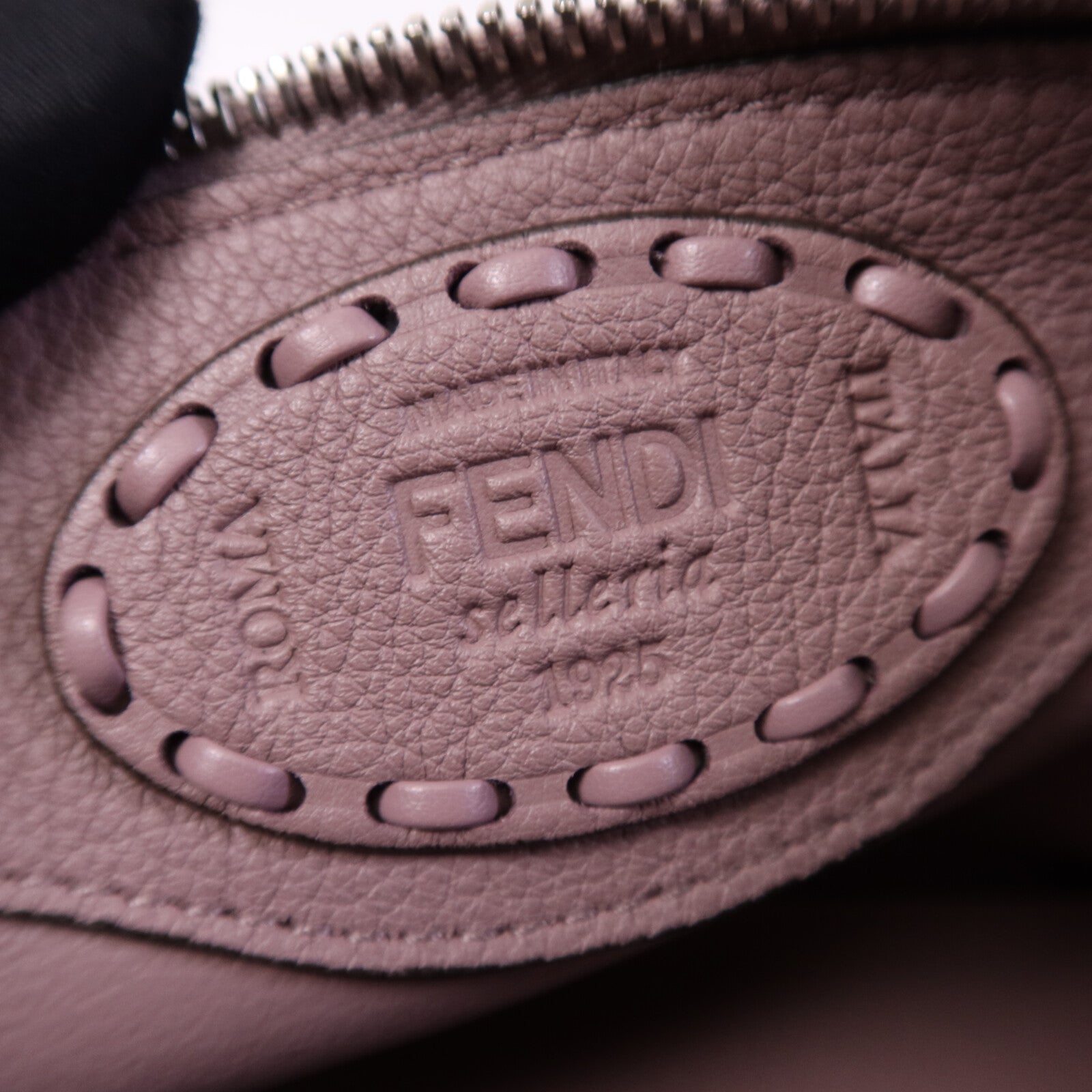 FENDI 牛皮皮革By The Way銀扣手挽肩背兩用袋