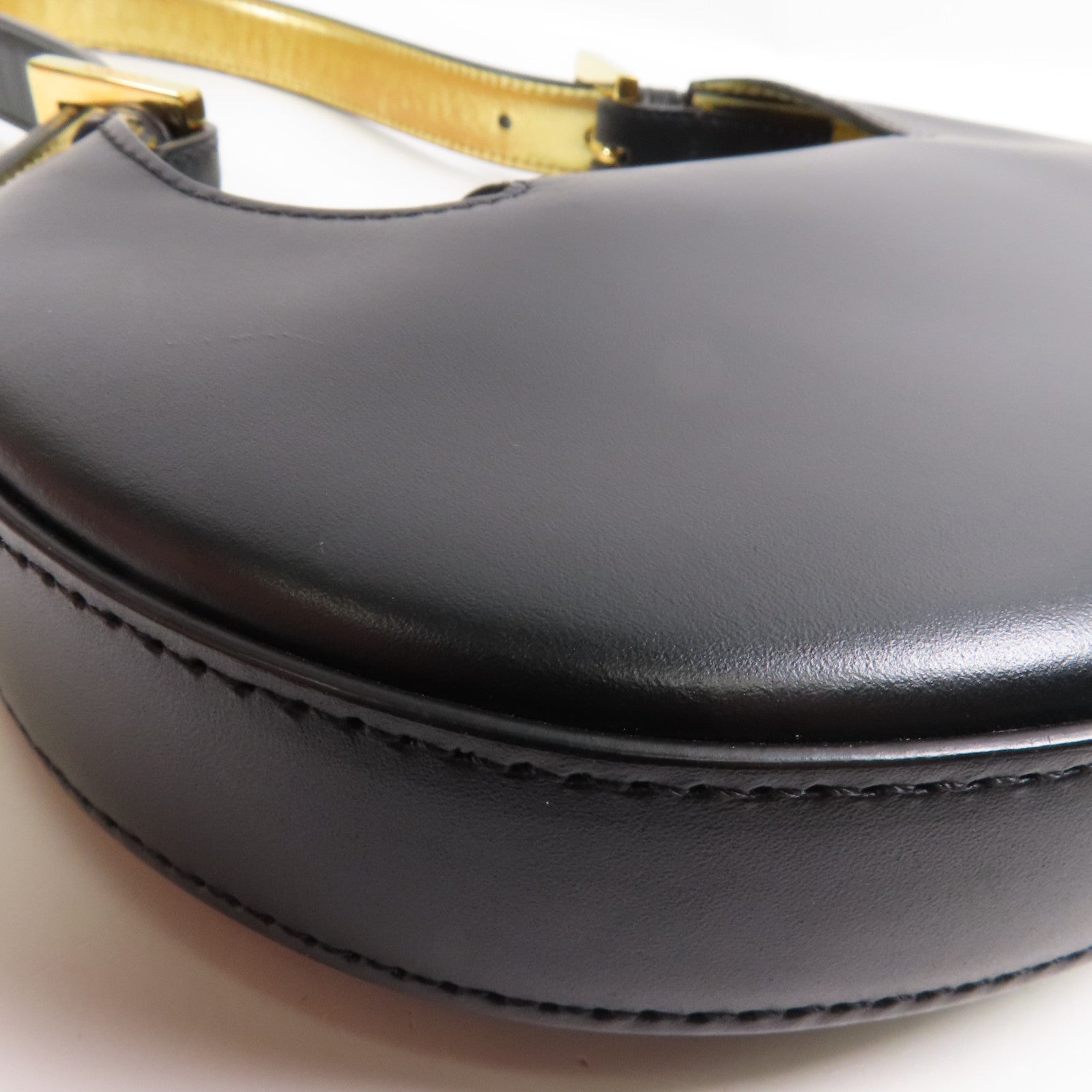 FENDI 牛皮皮革Cookie Hobo Bag金扣肩背袋