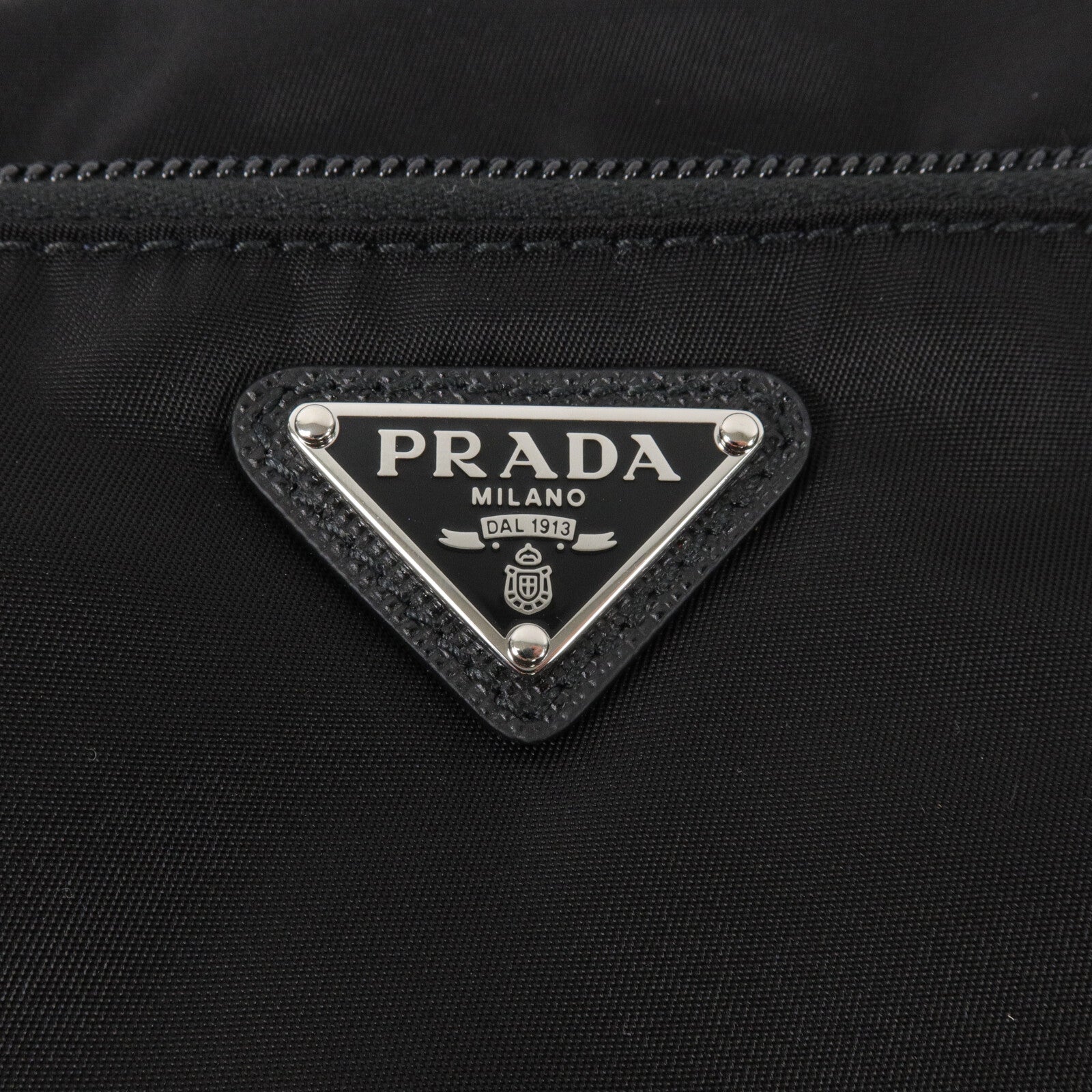 PRADA 尼龍Travel Pouch手提包