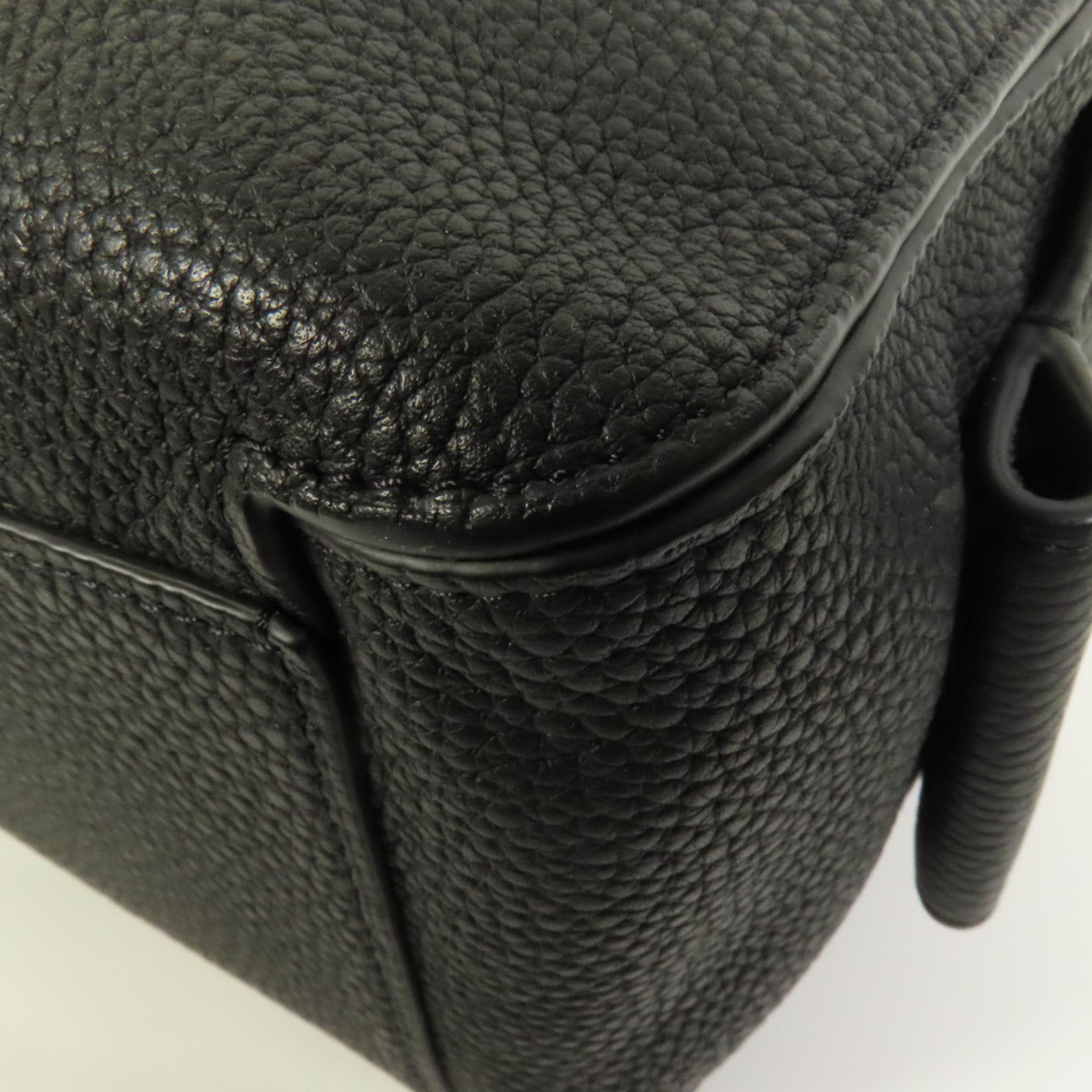 Delvaux 牛皮皮革Cool Box MM金扣手挽肩背兩用袋