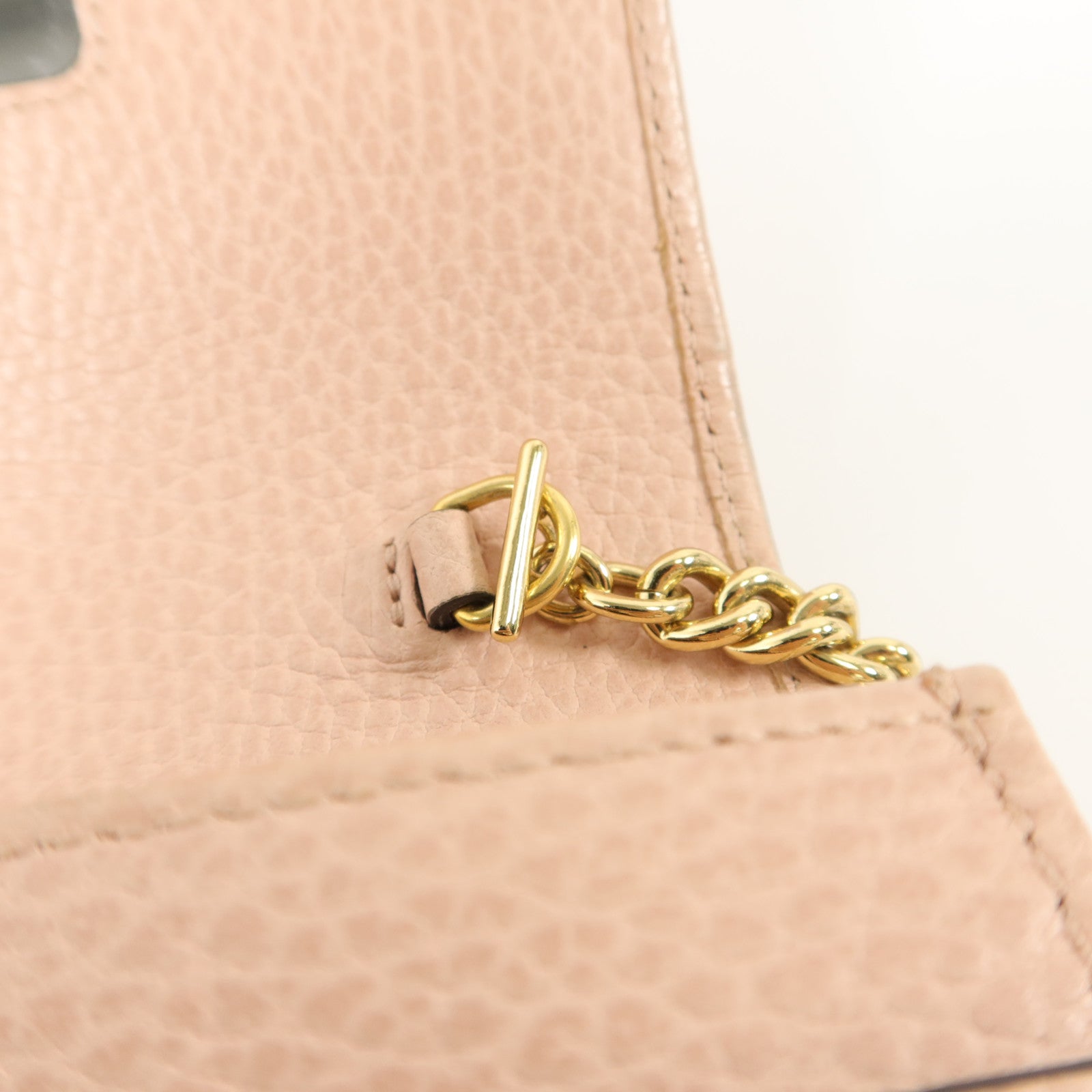 GUCCI 【激減優惠】牛皮皮革WOC Wallet On Chain鏈帶肩背袋