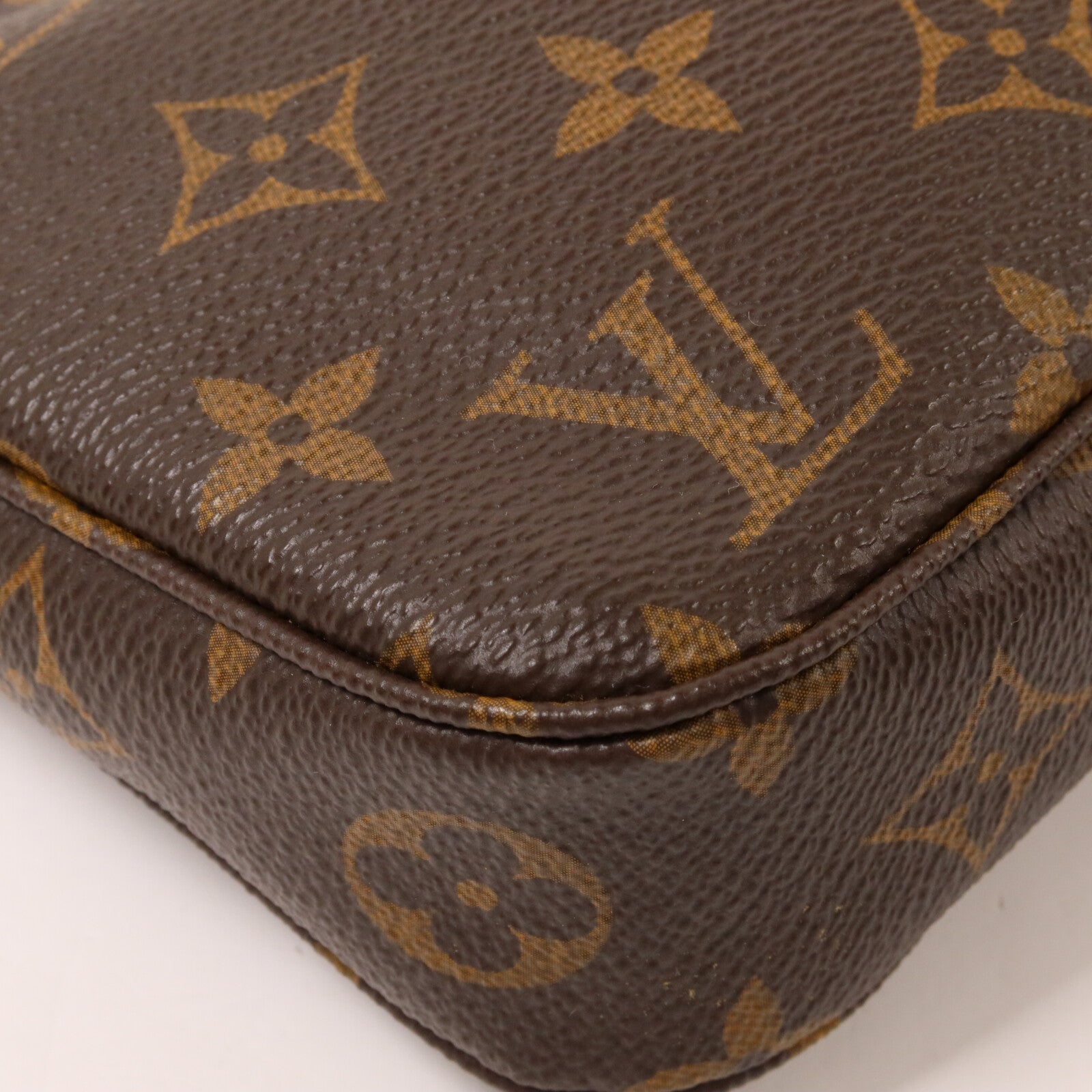 LOUIS VUITTON Monogram Pochette Accessoires手拿包