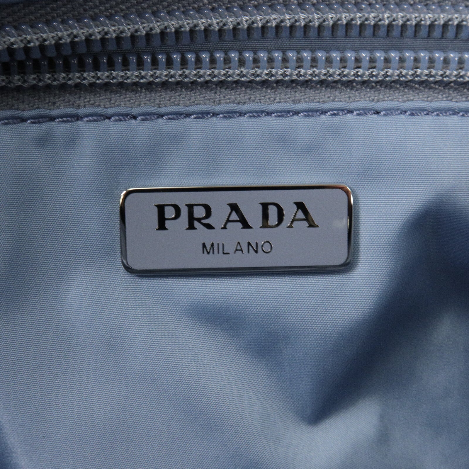 PRADA 尼龍Travel Pouch手提包