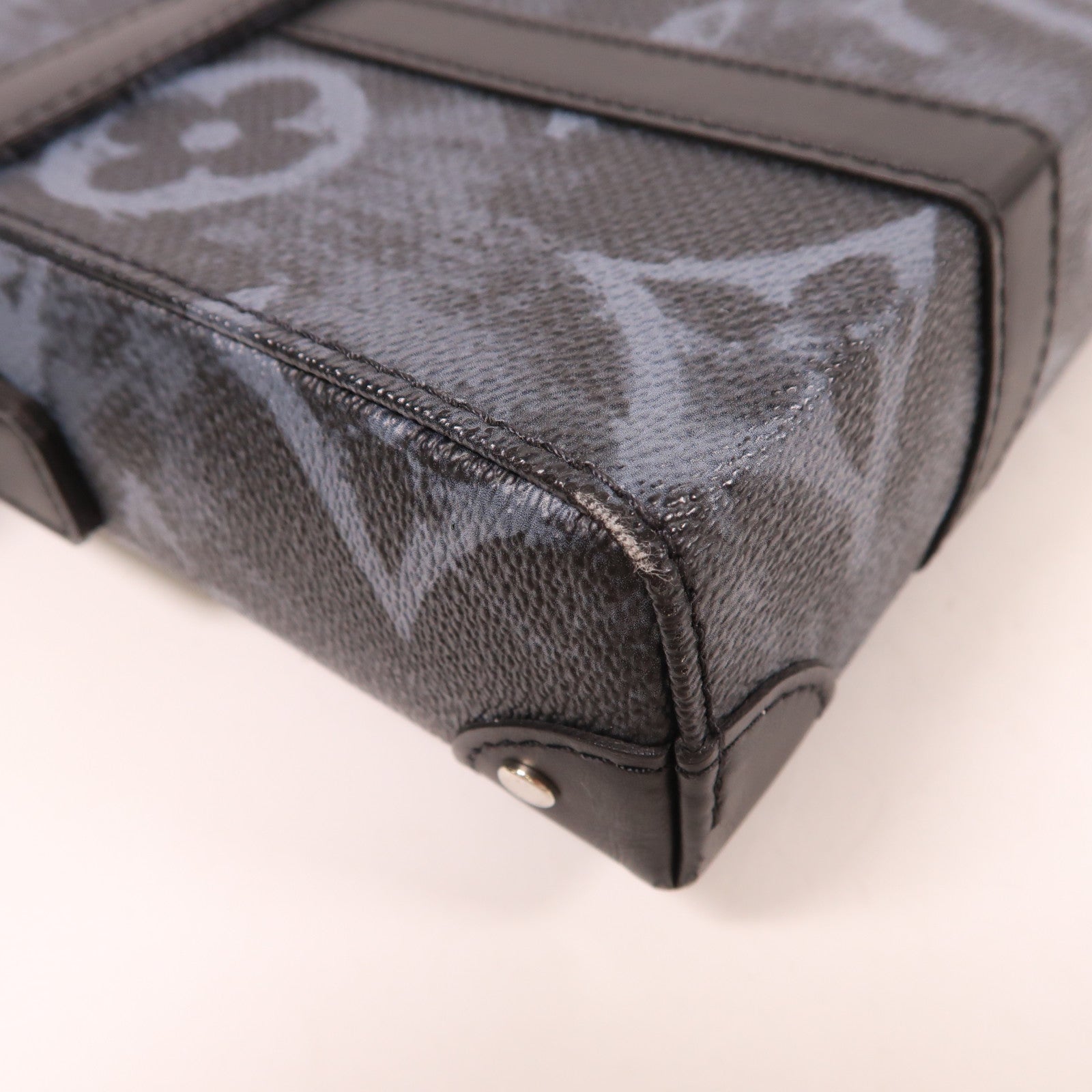 LOUIS VUITTON Monogram Pastel Noir Pastel Trunk銀扣肩背袋
