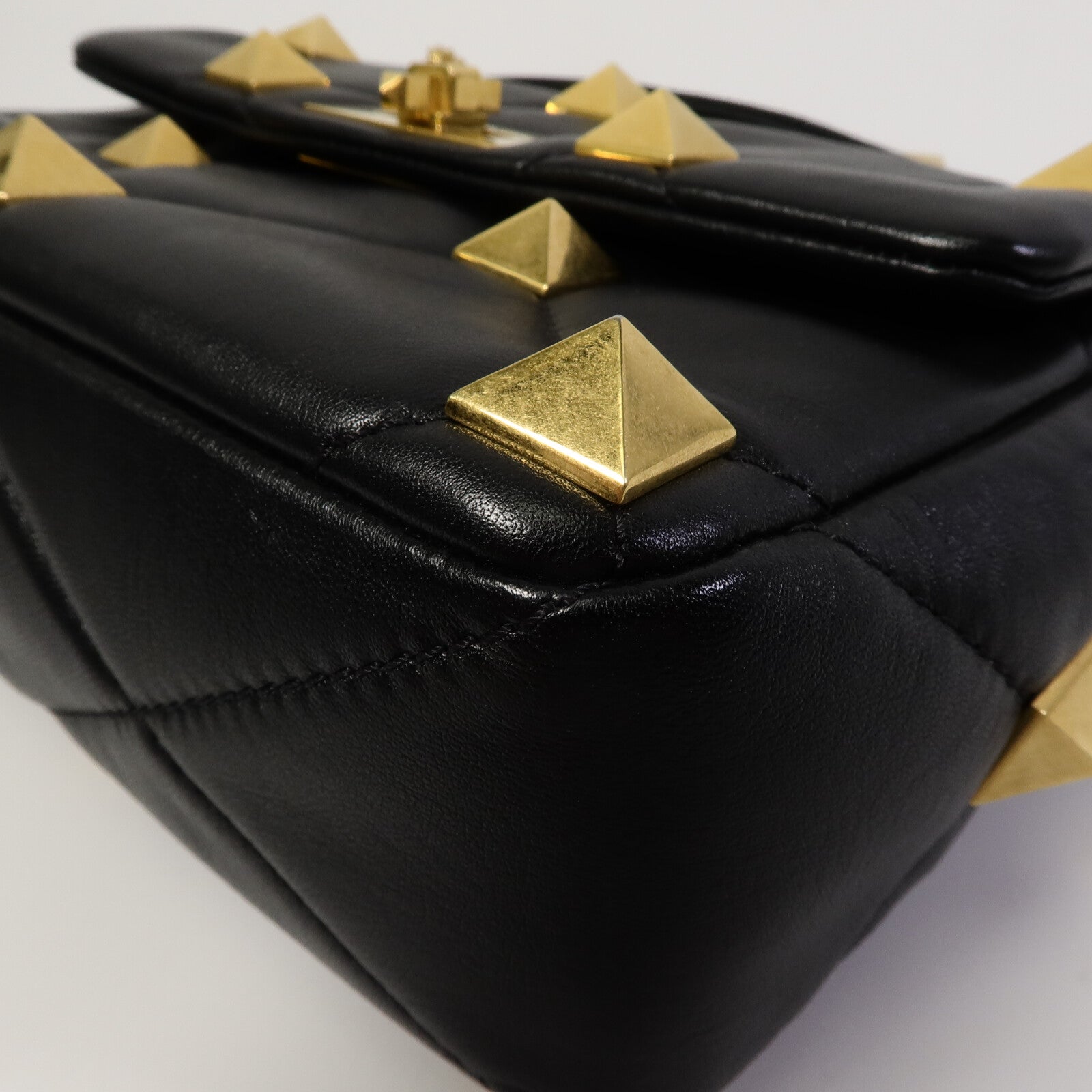 Valentino 羊皮皮革Garavani Roman Stud鏈帶手挽肩背兩用袋