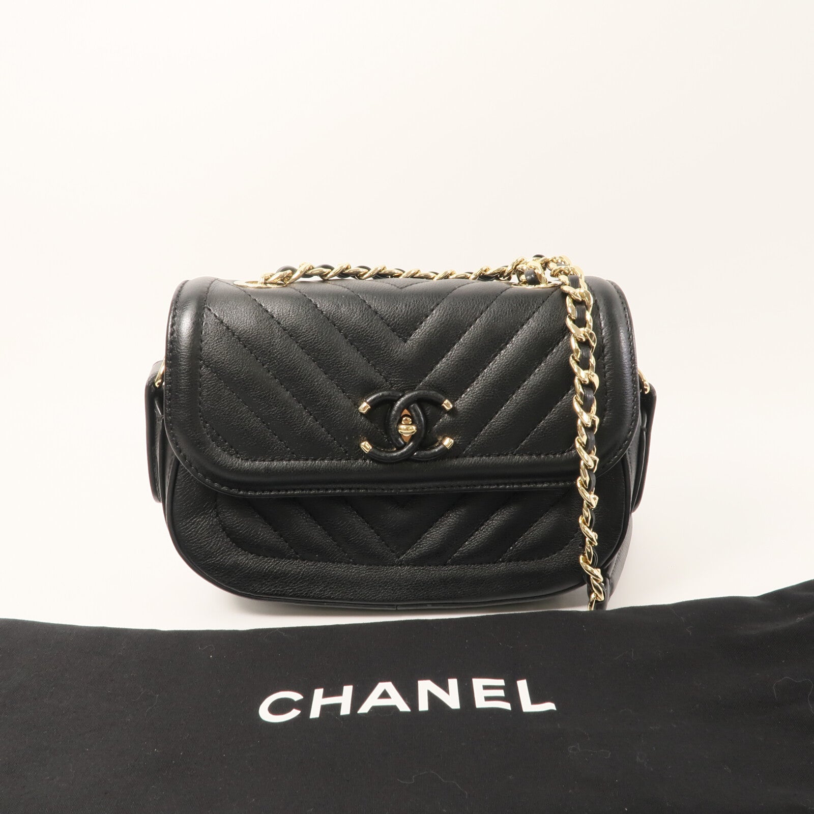 CHANEL 牛皮皮革Chain Shoulder鏈帶肩背袋