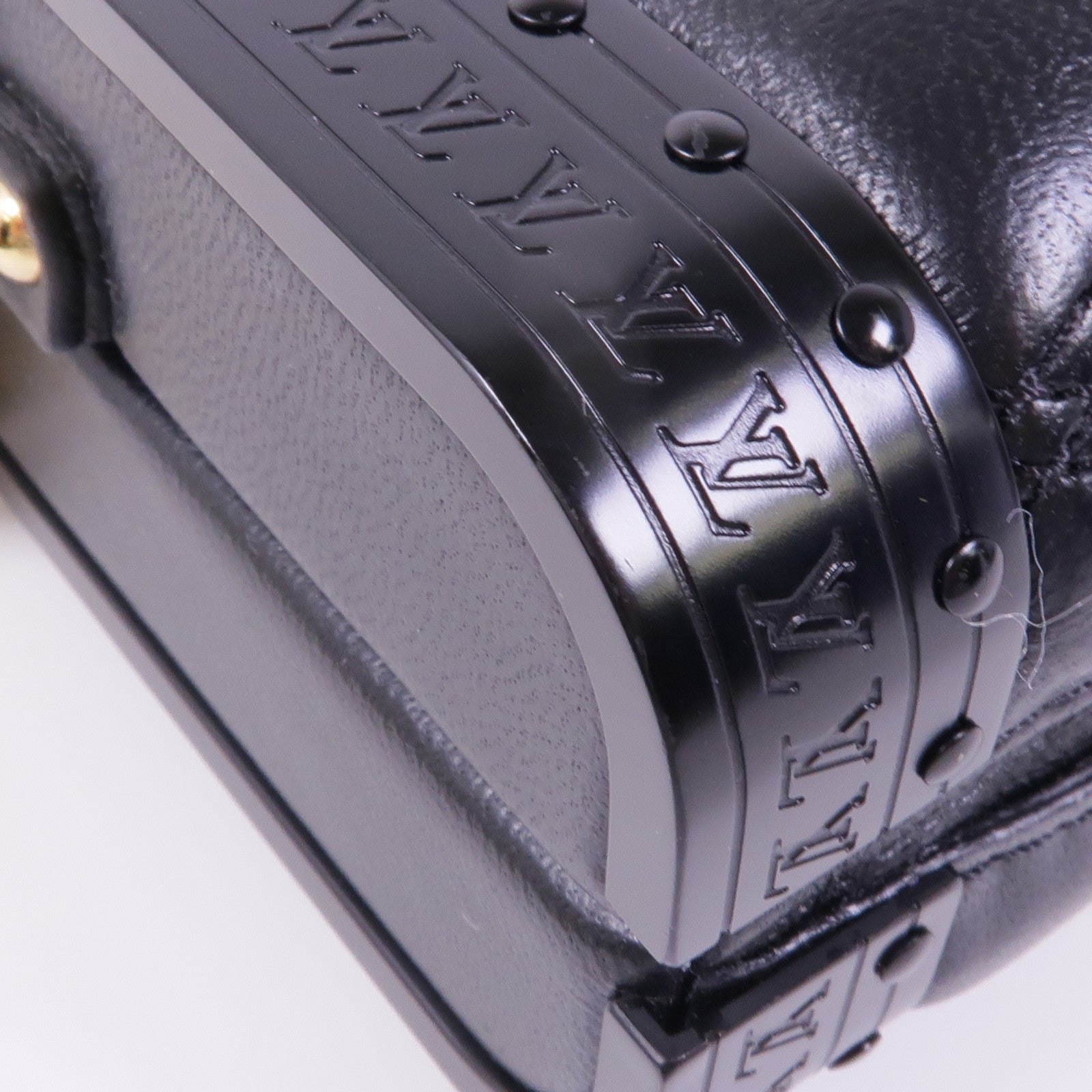LOUIS VUITTON 【激減優惠】羊皮皮革Vanity Case金扣肩背袋
