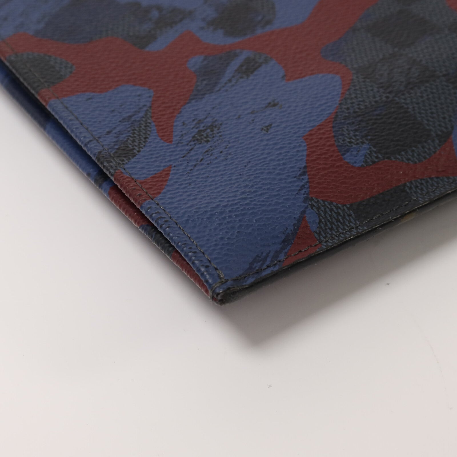 LOUIS VUITTON 【激減優惠】Damier Graphite Cobalt Camouflage Pochette Jour GM銀扣手拿包