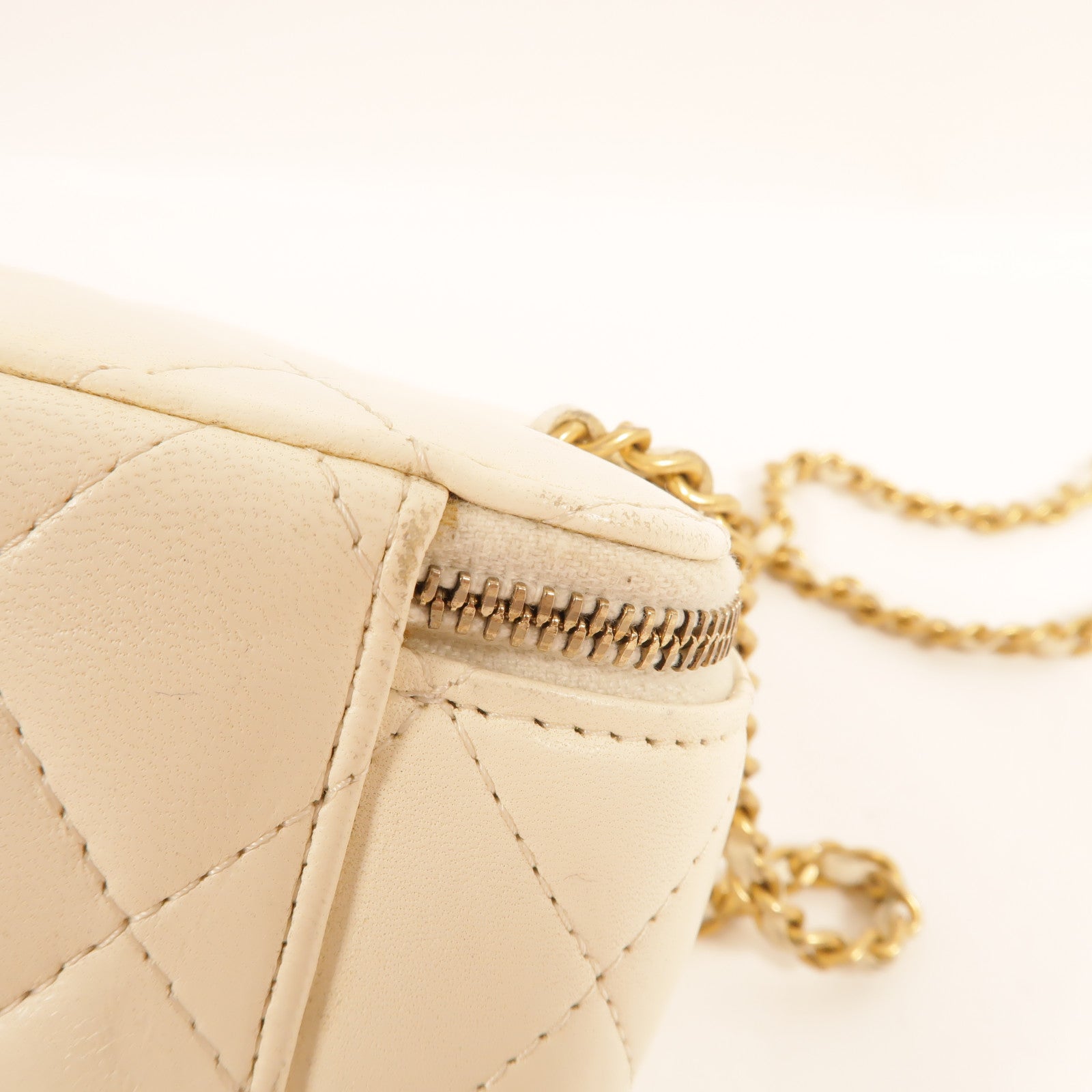 CHANEL 羊皮皮革Mini Vanity Case With Gold Ball鏈帶肩背袋