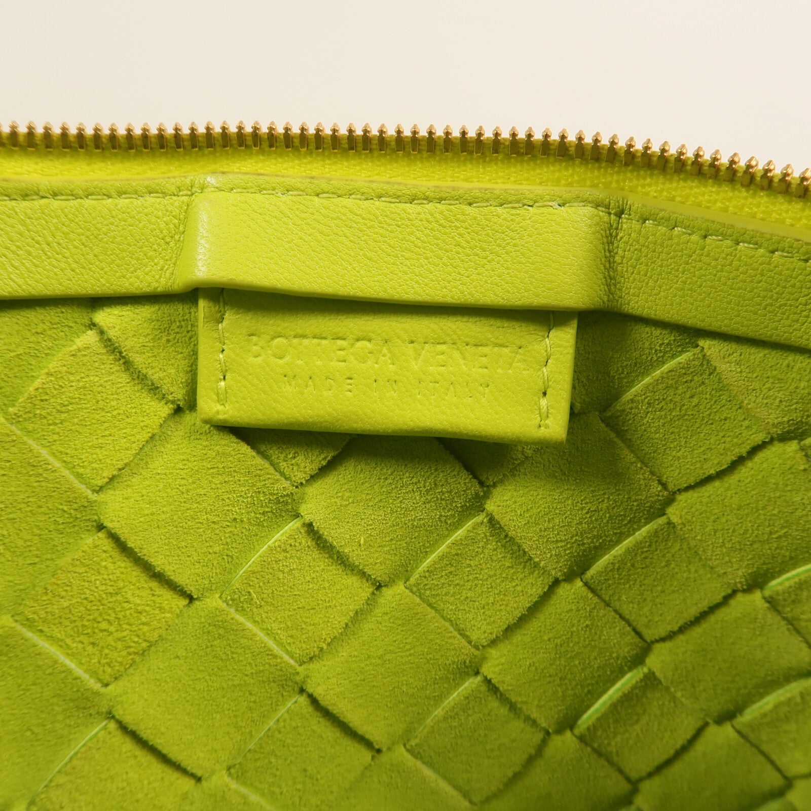 BOTTEGA VENETA 牛皮皮革Shoulder Bag金扣肩背袋