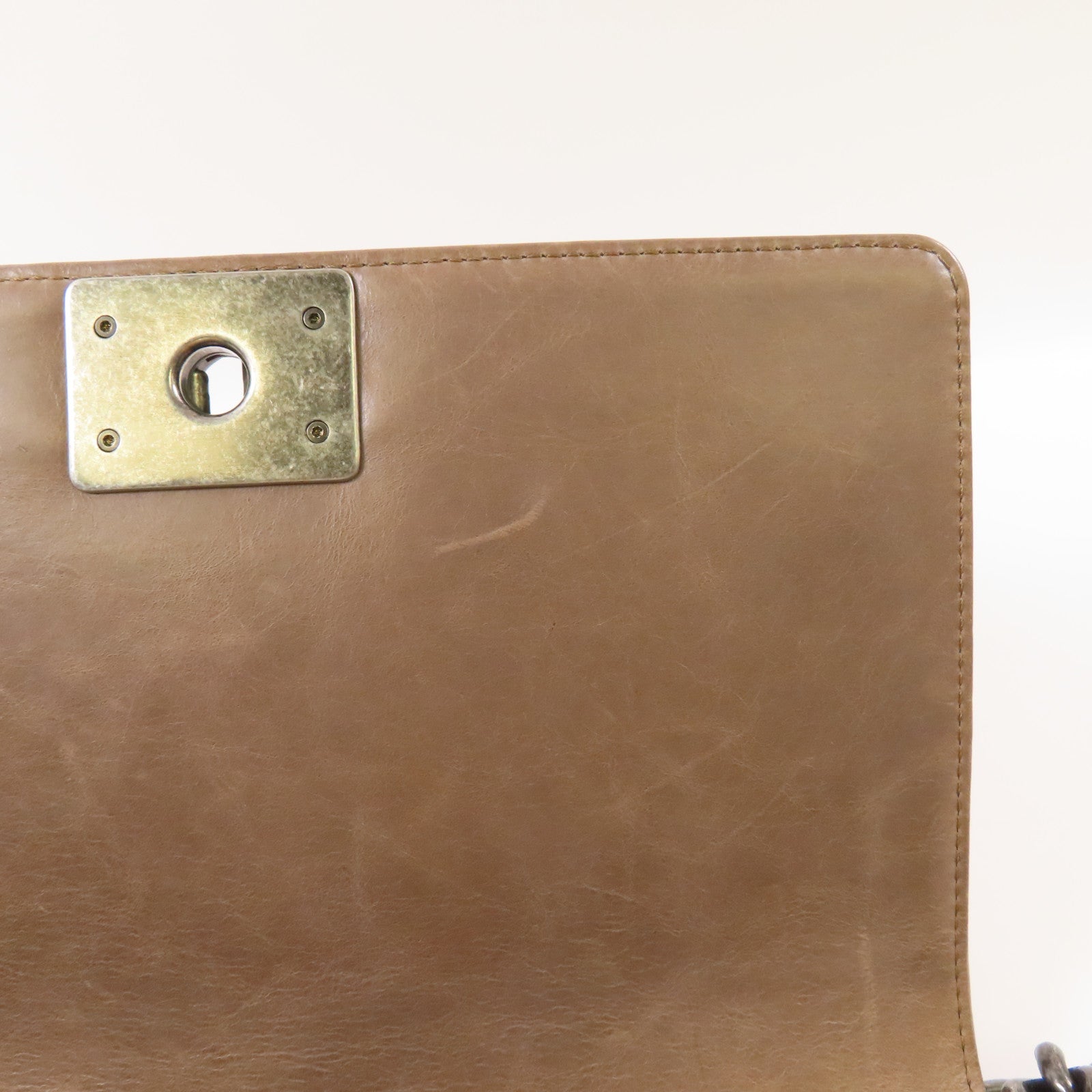 CHANEL 牛皮皮革Boy 25銀扣鏈帶肩背袋