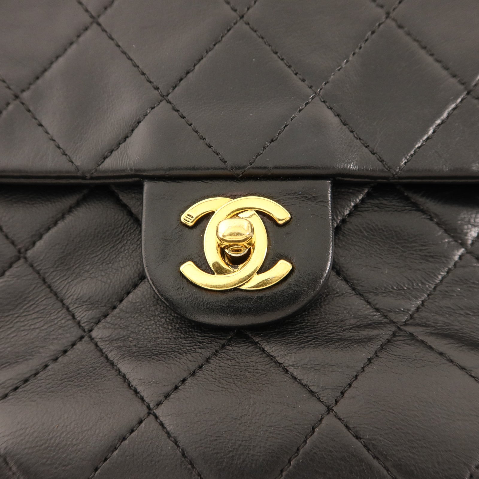 CHANEL 牛皮皮革Vintage Classic Flap Bag金扣鏈帶肩背袋