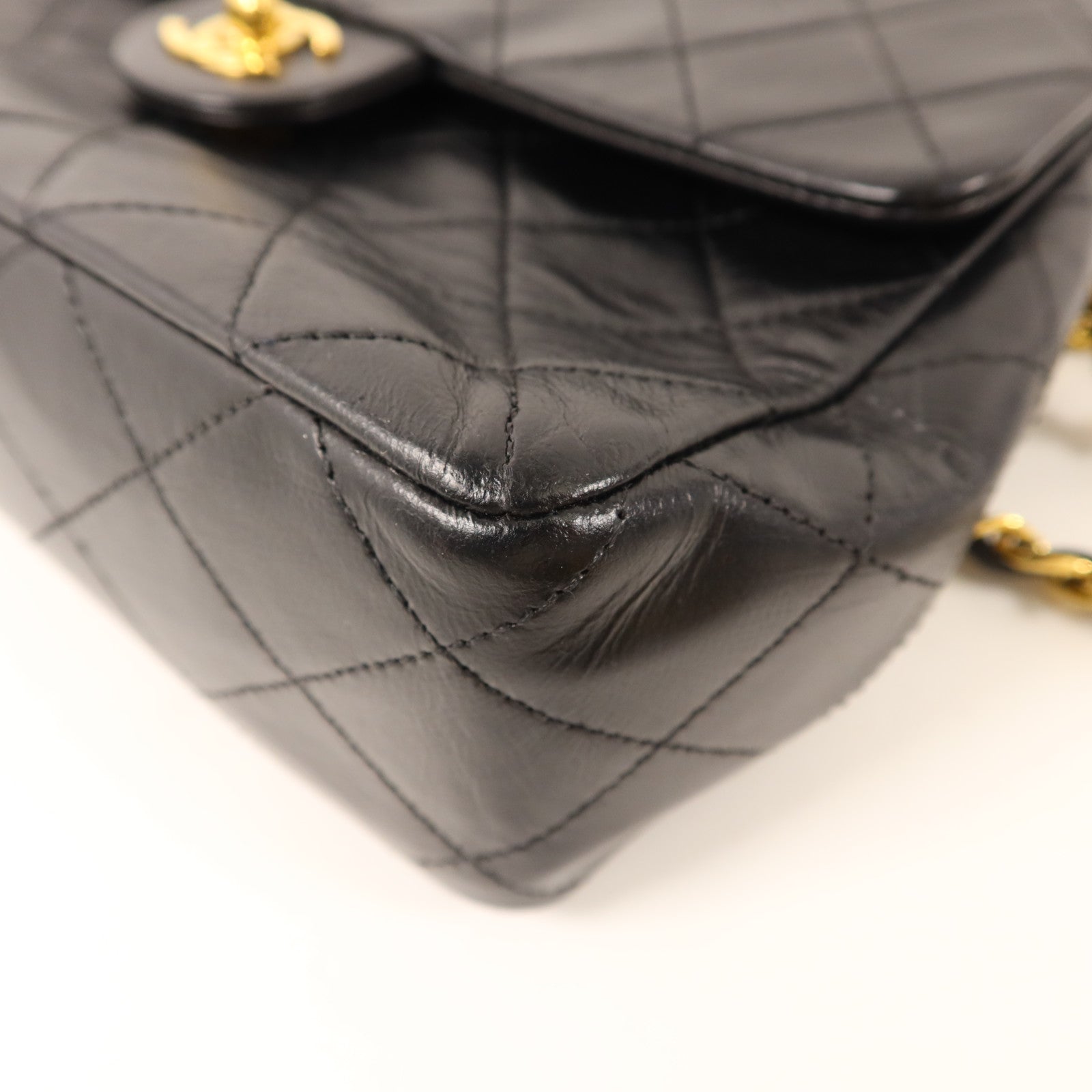 CHANEL 牛皮皮革Vintage Classic Flap Bag金扣鏈帶肩背袋