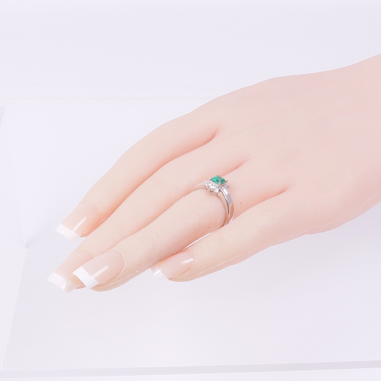 JEWELRY PT900鉑金Emerald Diamond Ring綠寶石/鑽石戒指US#5.75