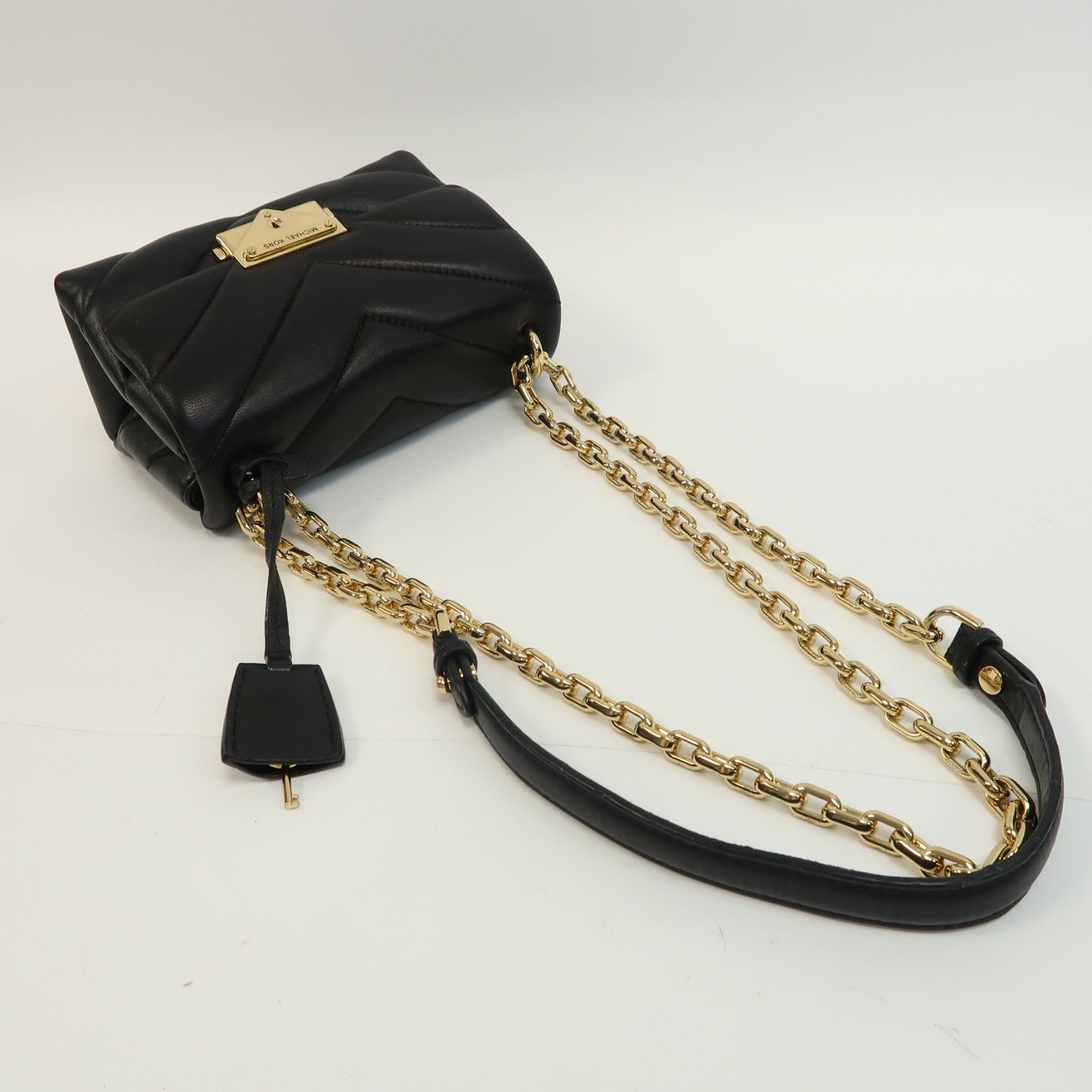 Michael Kors 牛皮皮革Chain Shoulder金扣鏈帶肩背袋黑色