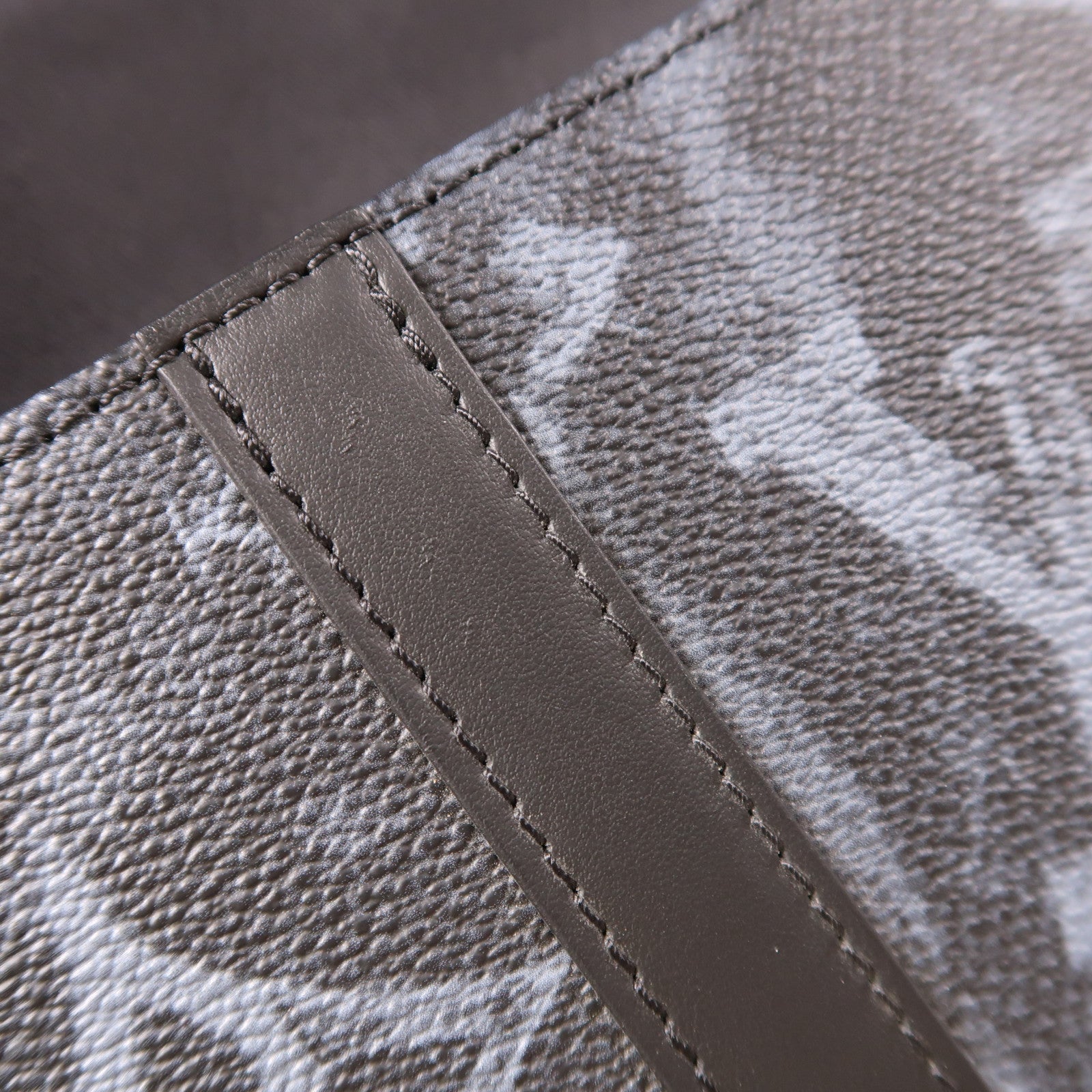 LOUIS VUITTON Monogram Pastel Noir Pastel Trunk銀扣肩背袋