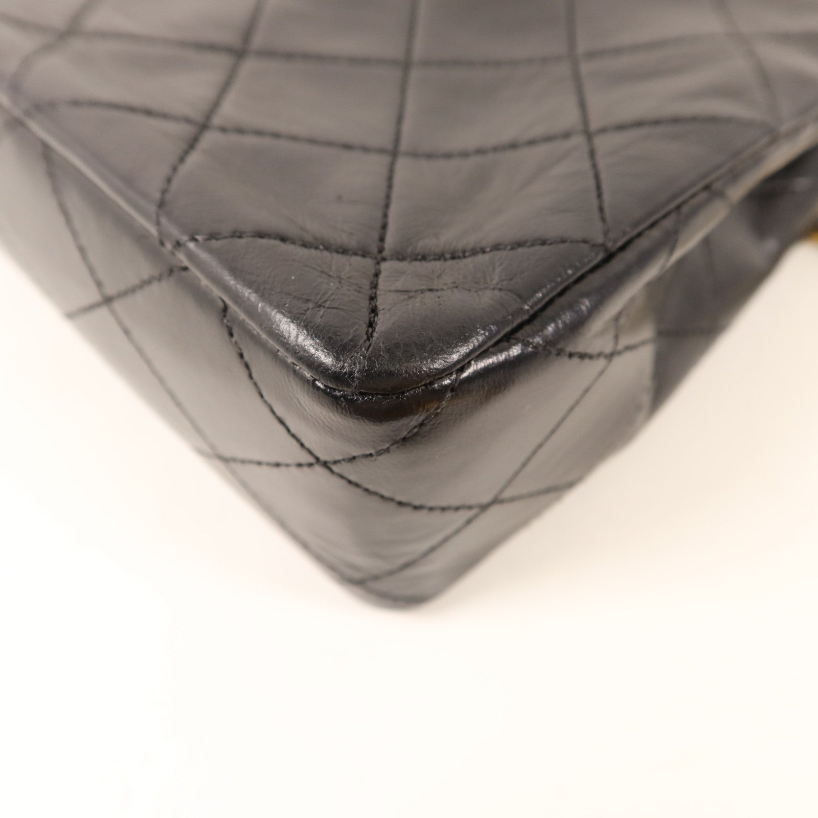 CHANEL 牛皮皮革Vintage Classic Flap Bag金扣鏈帶肩背袋