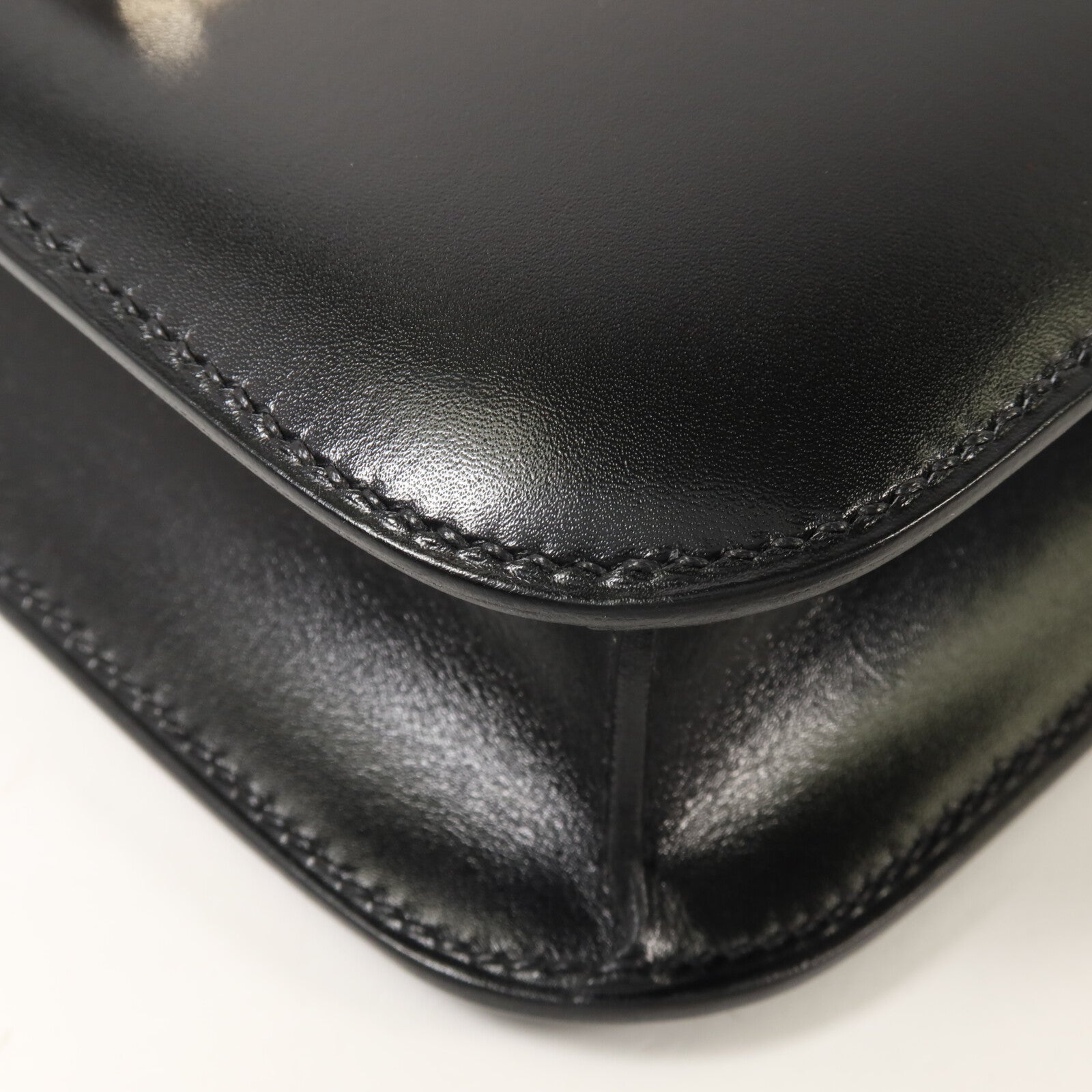 HERMES Box Calf皮革Constance 24肩背袋Noir