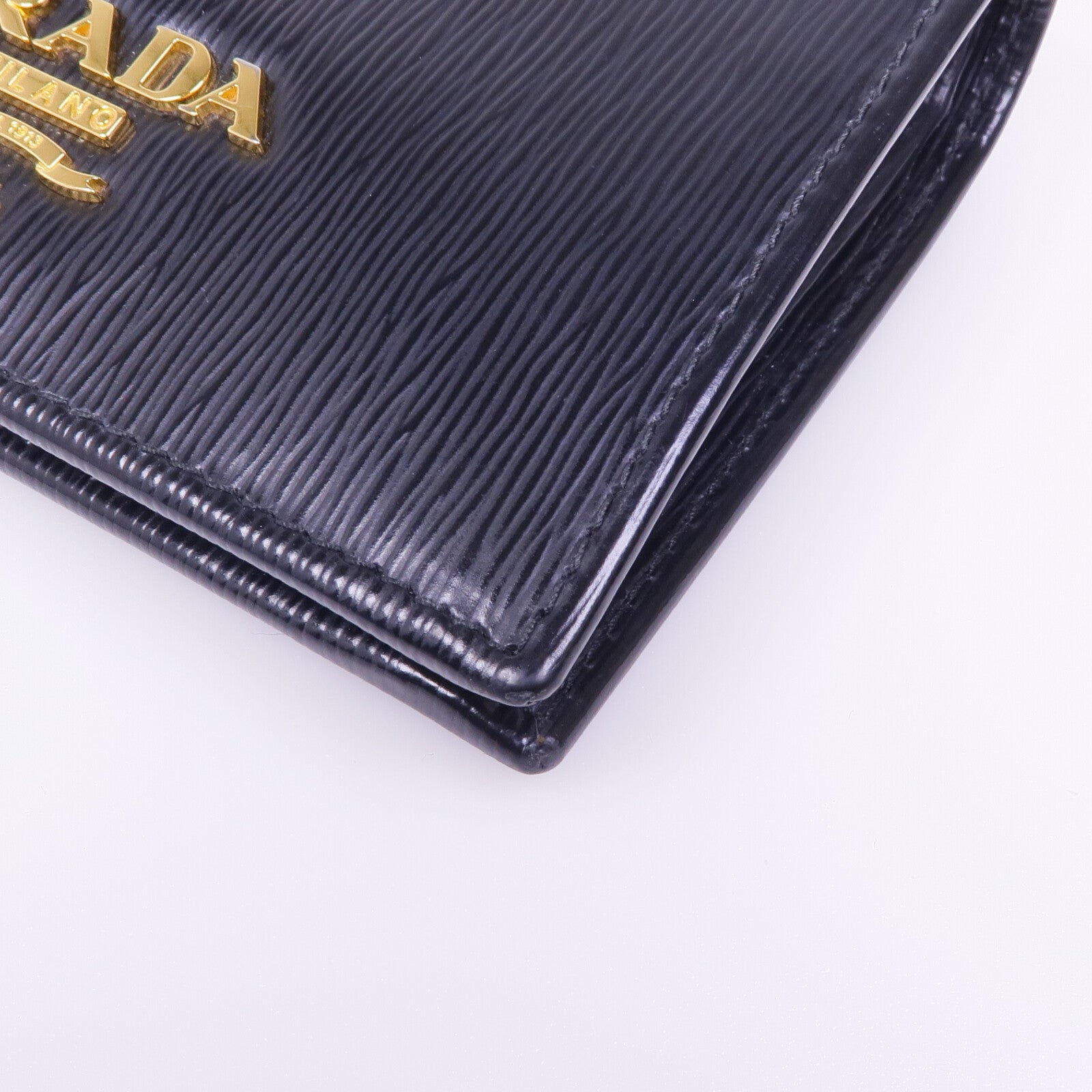 PRADA 牛皮皮革Wallet金扣錢包
