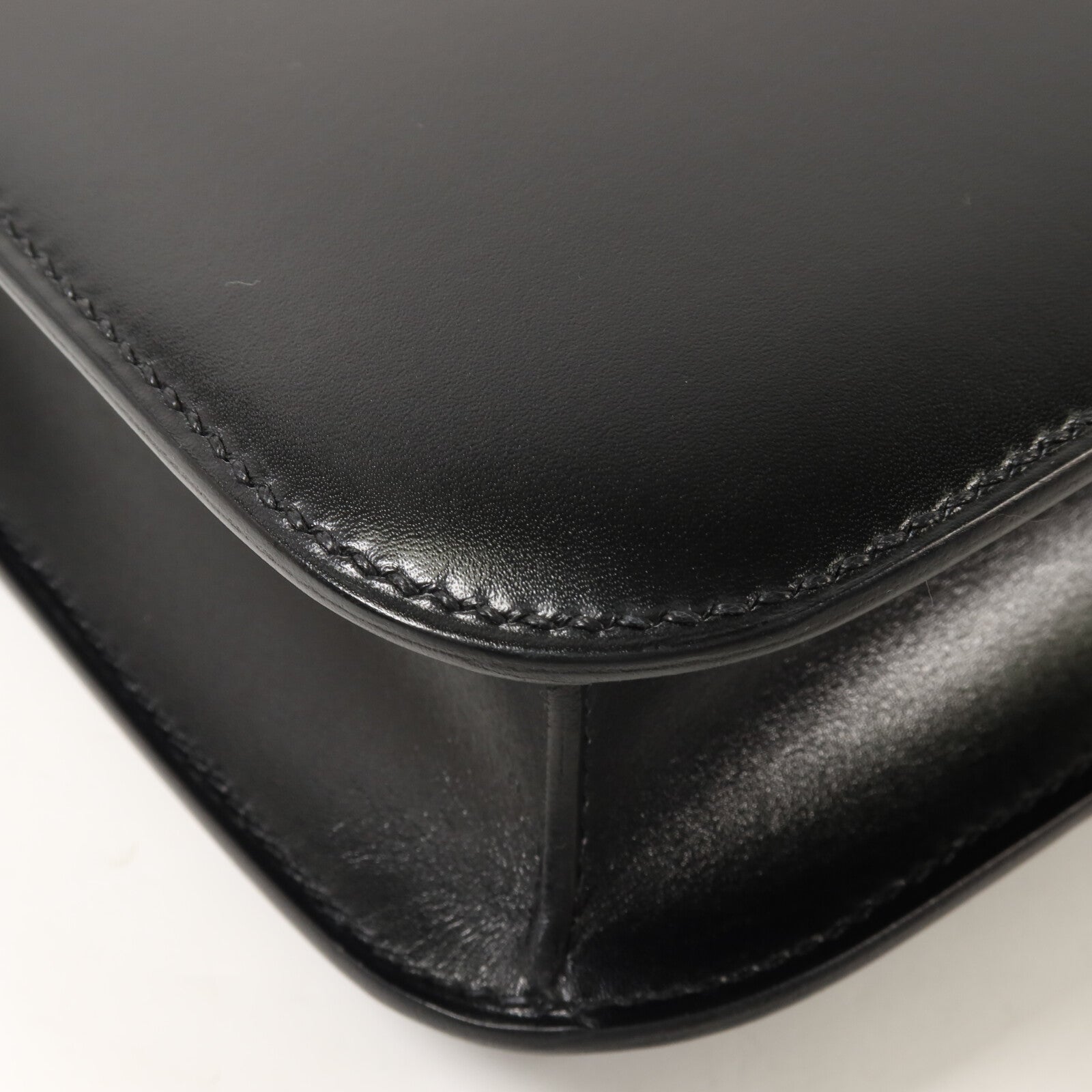 HERMES Box Calf皮革Constance 24肩背袋Noir
